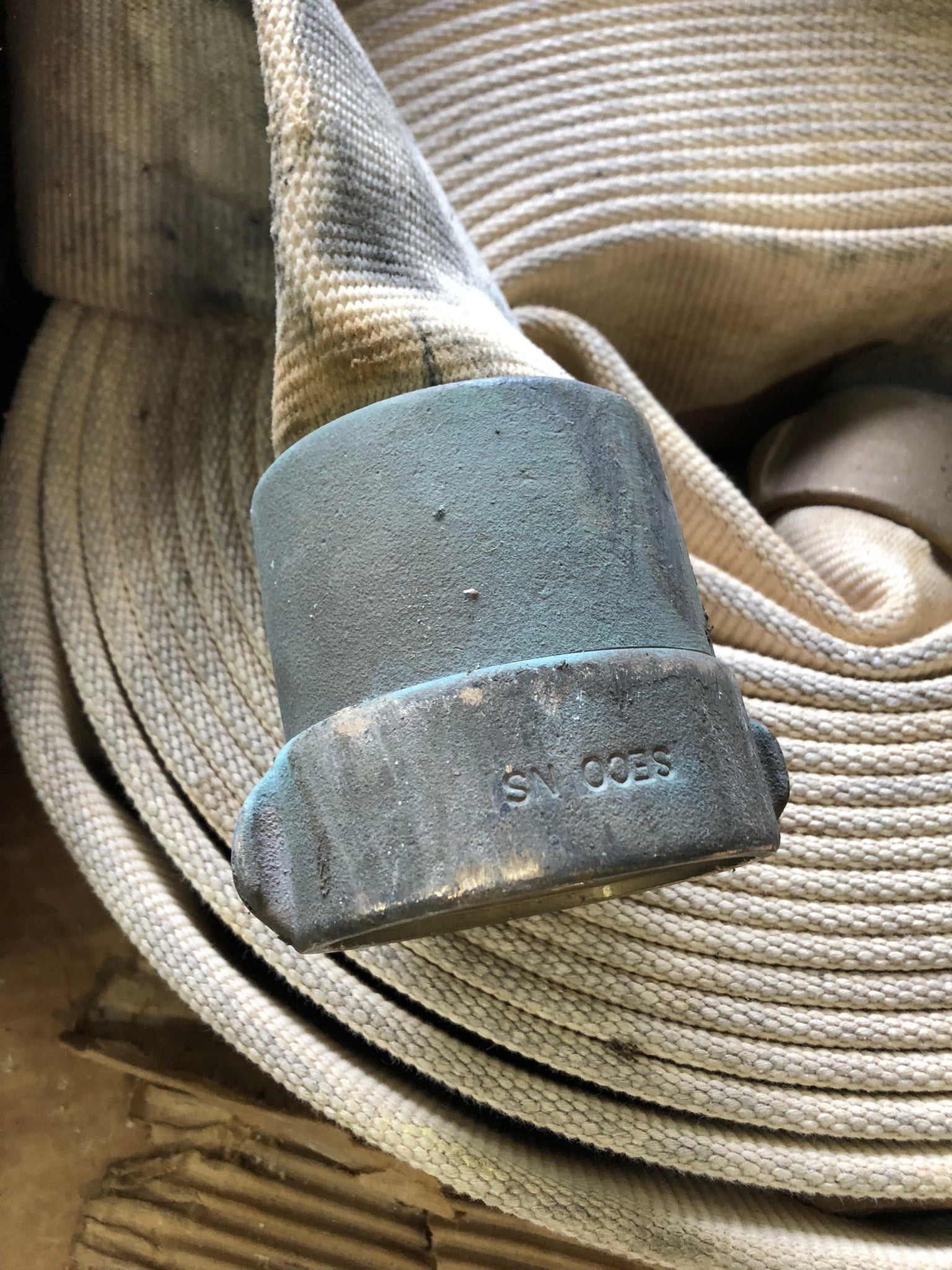 S.J. Fire Hose 300 LB PSI White 2-1/2" x 50' Long 6/85R with Brass Fitting