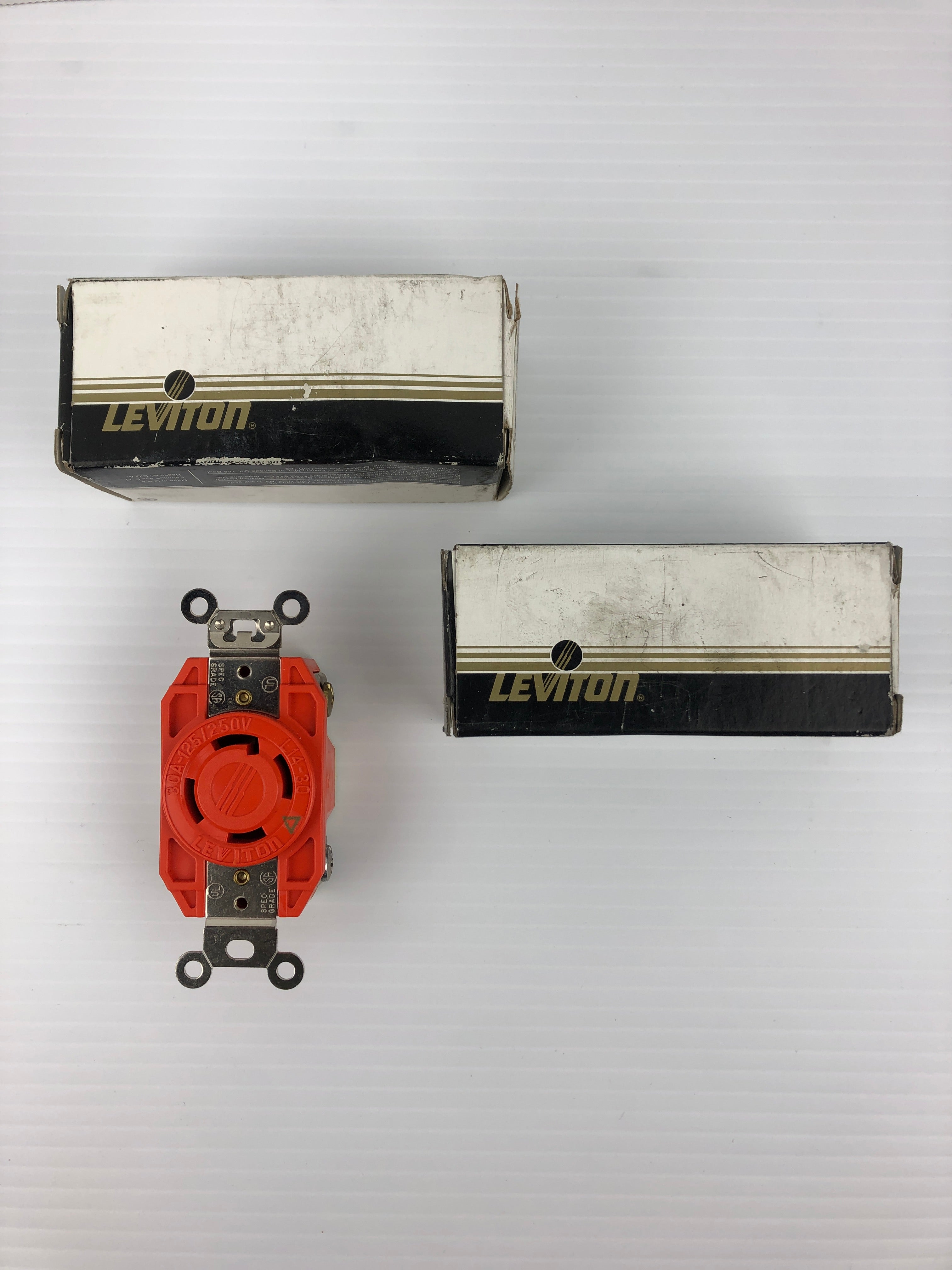 Leviton 2710-IG Orange Locking Receptacle 125/250V 30A - Lot of 2