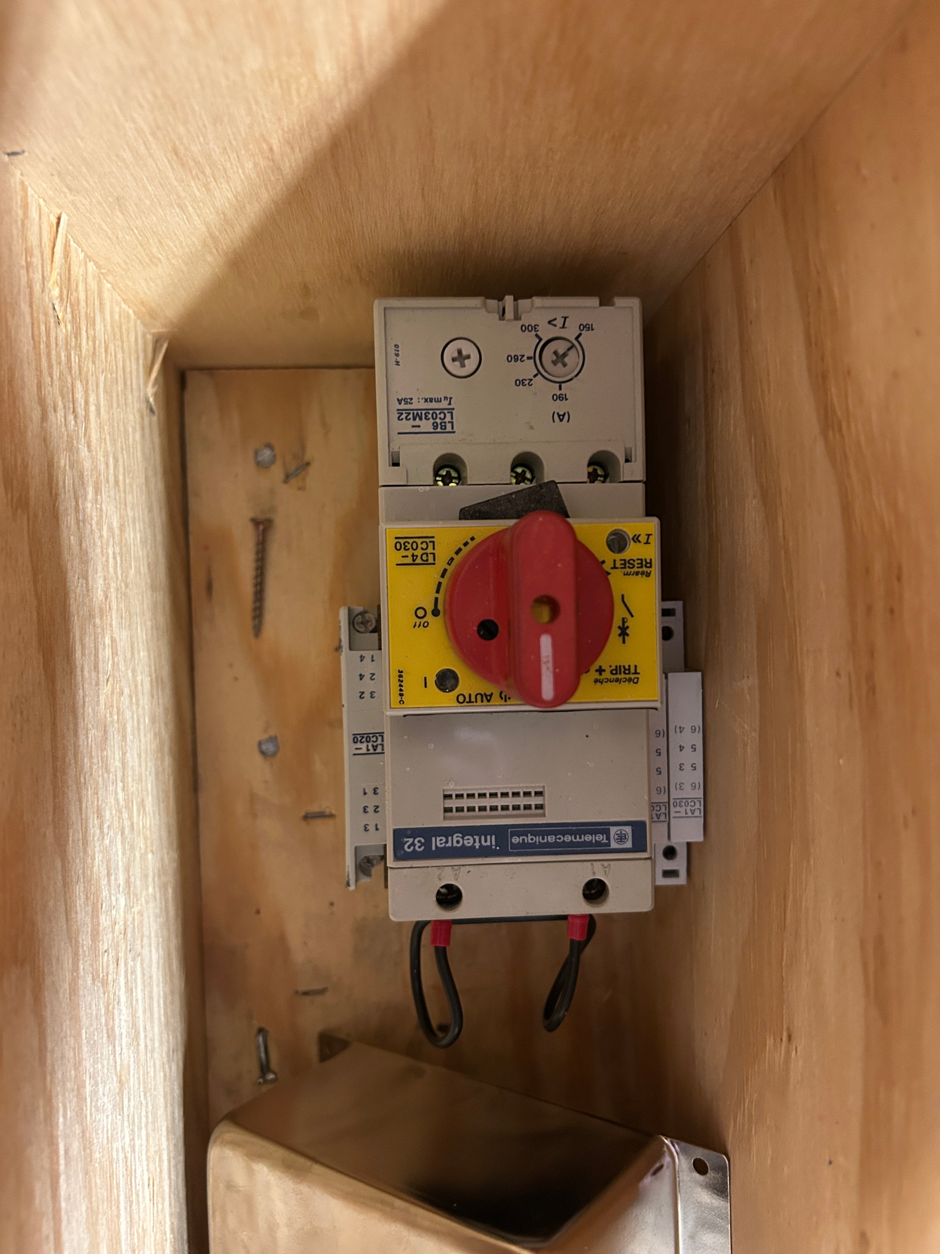 Ormec MCS-S45H:227 Servo Drive Assembly with SAC-SRDU Breaker Noise Filter