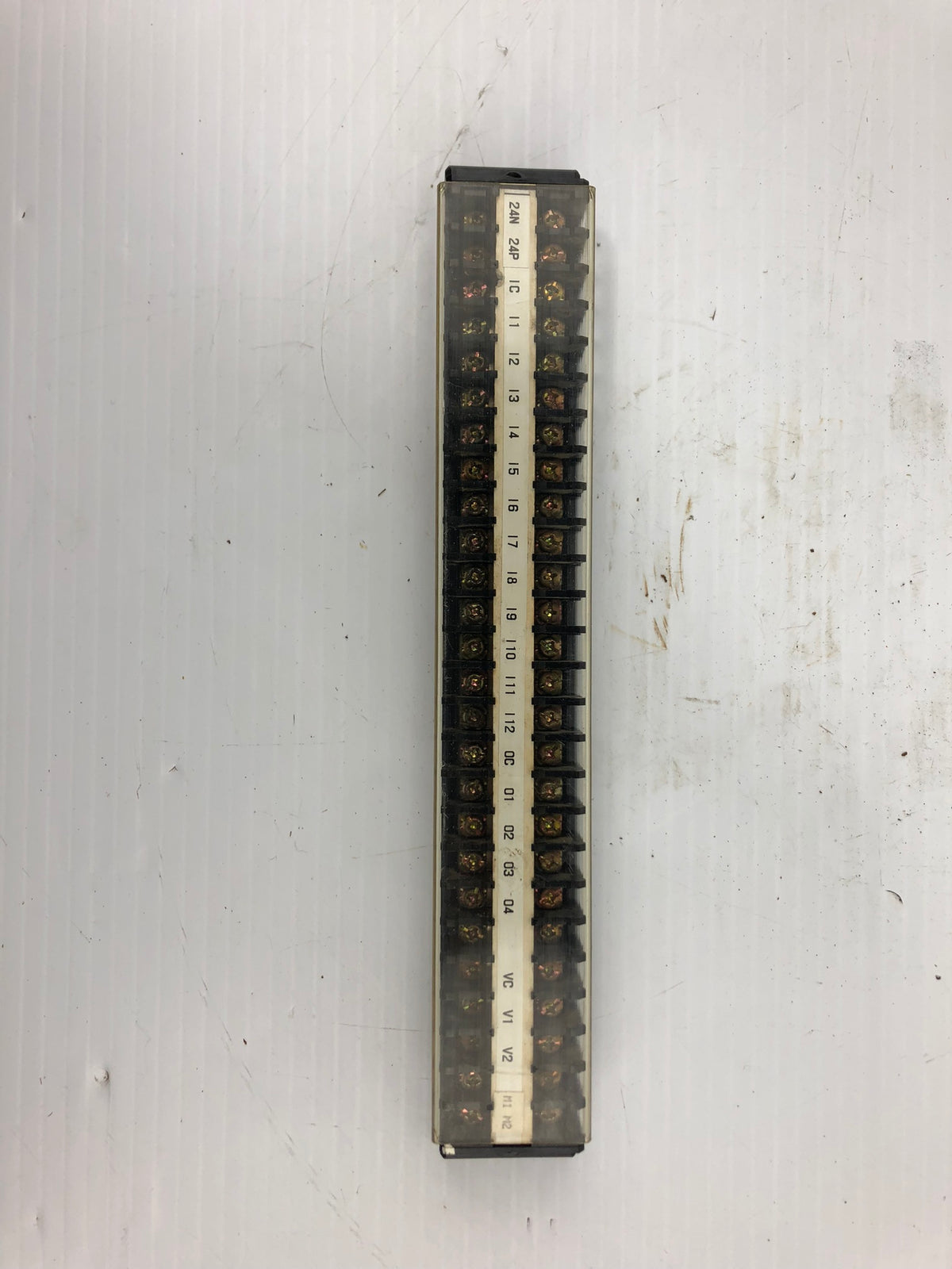 IDEC BTB15 Terminal Block 26 Pole