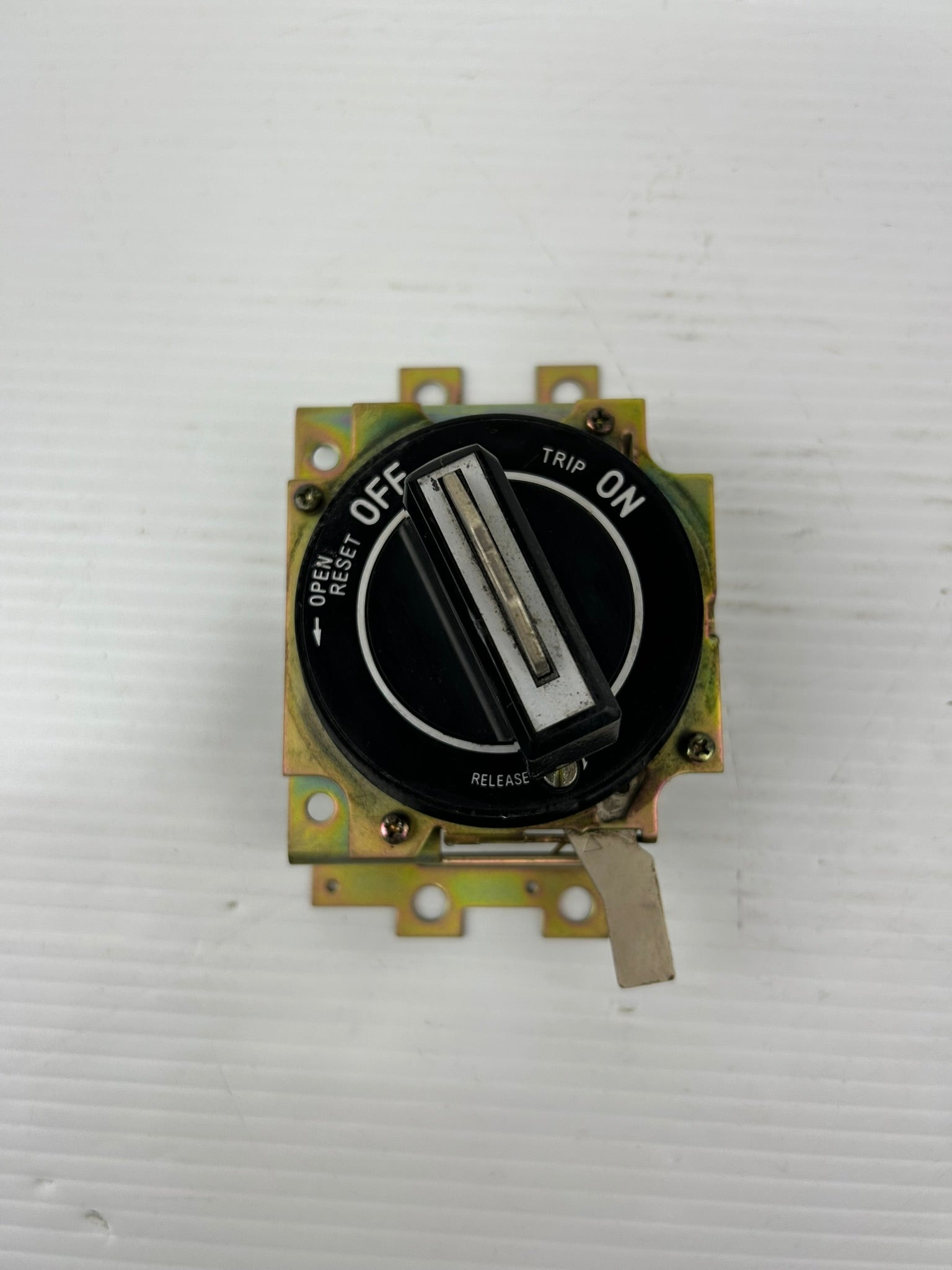 Fuji Electric N13 A-Q-00905 On/Off Release Switch