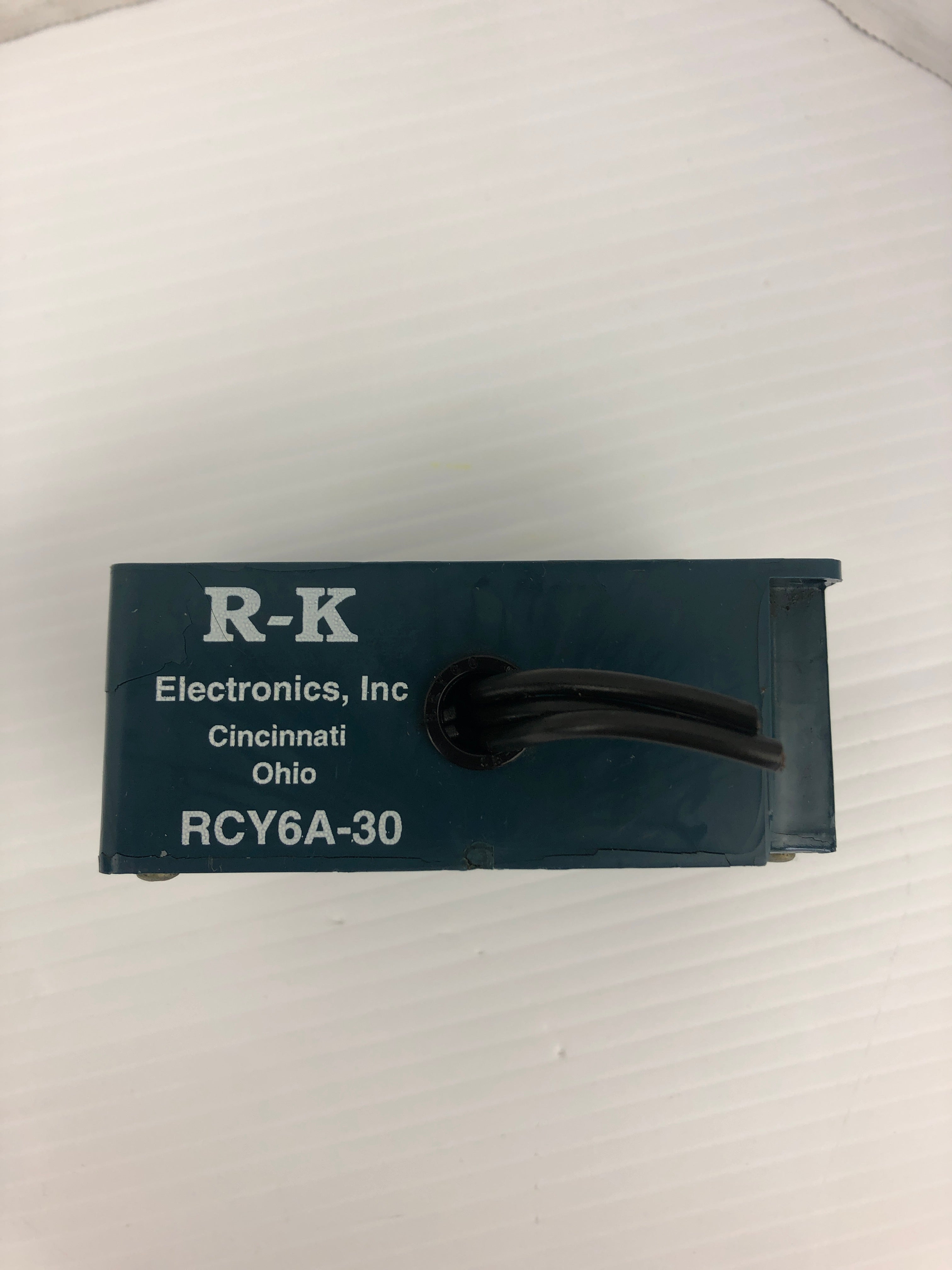 R-K Electronics RCY6A-30 R-C Network Suppressor 600VAC 220Ω 7 Watt