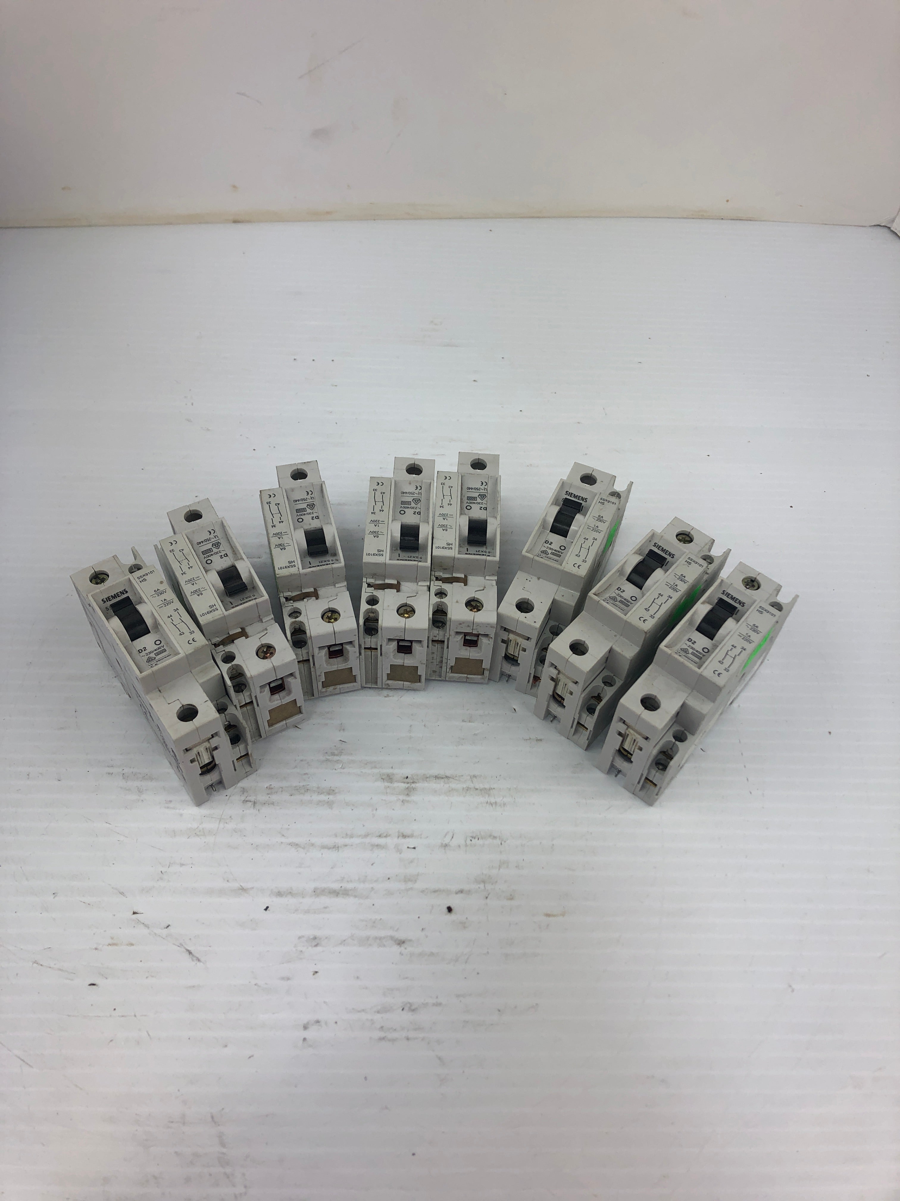 Siemens 5SX21 Circuit Breaker D2 230V - Lot of 8