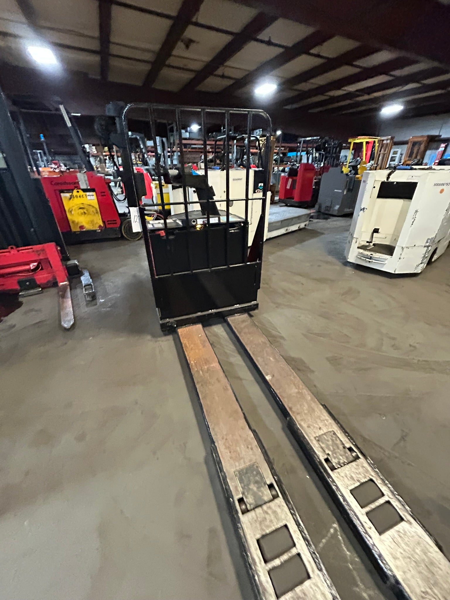 Crown 80PR-28-3 Electric Pallet Jack Stand-Up Rider Lift Long Forks 8000 Lb. 24V