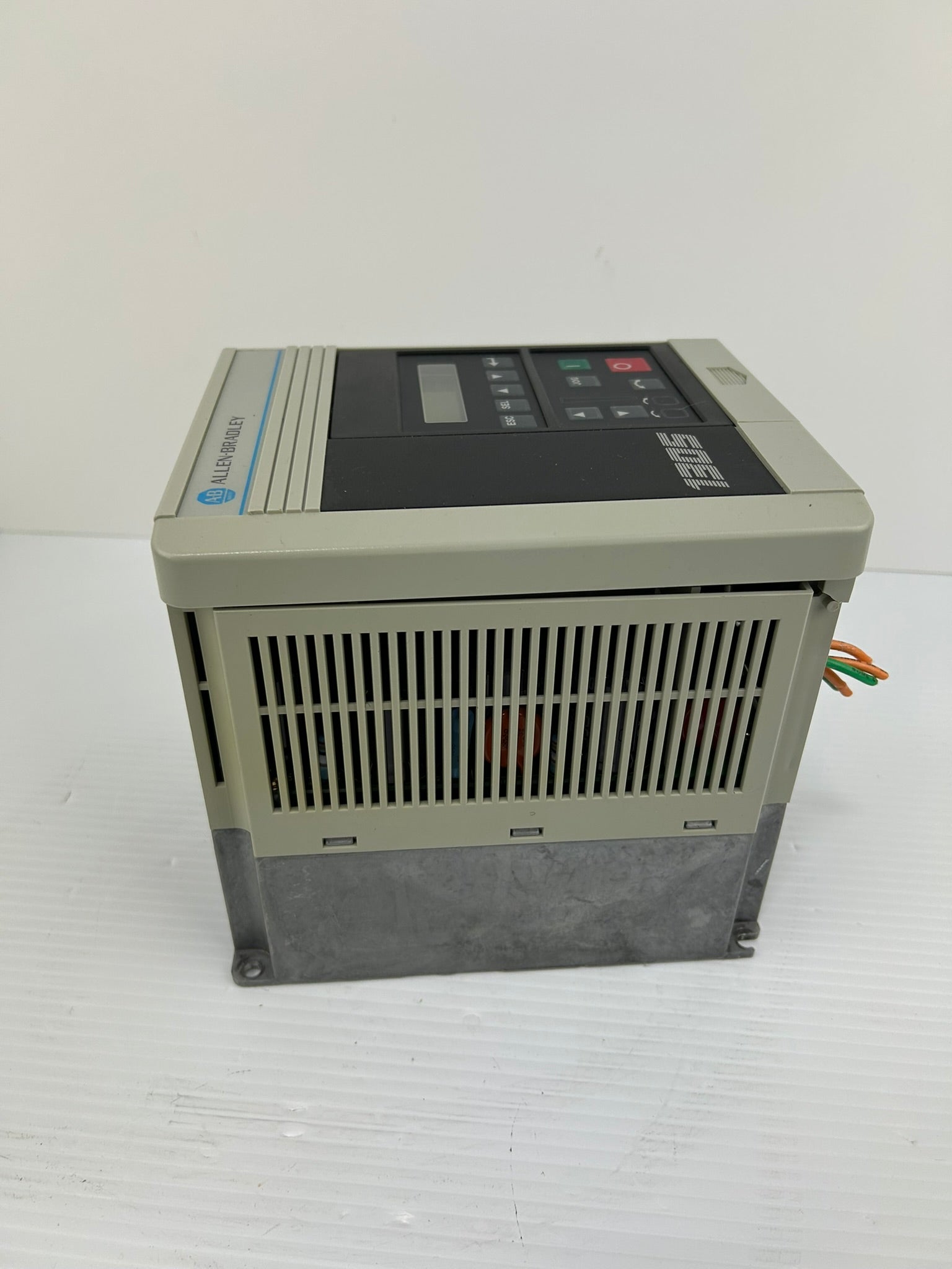 Allen Bradley 1305-BA04A Variable Frequency Drive Series A