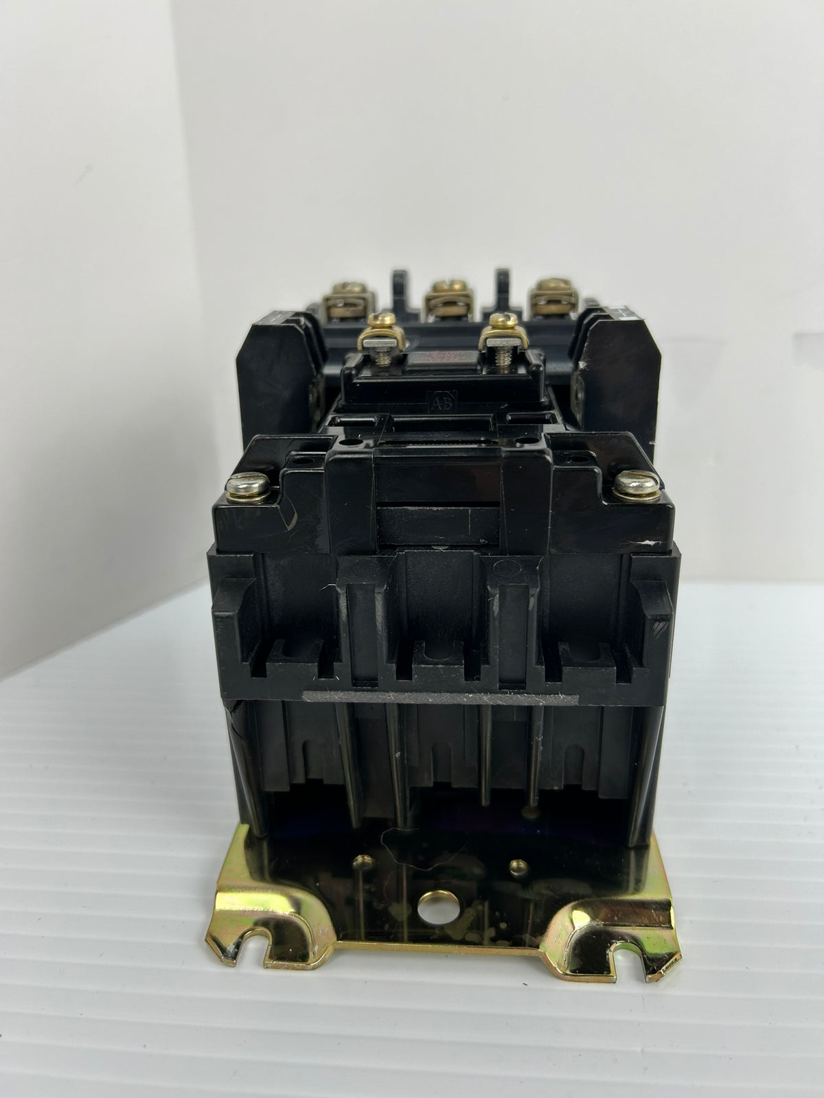 Allen-Bradley 500-B0D930 Contactor Series B With 595-A Aux. Contact Series B