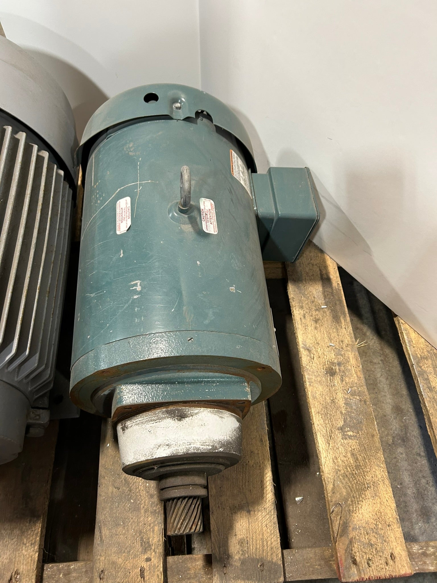 Baldor Relaince 094915 Industrial DC Motor 10 HP 1770 RPM 3PH D132S 37J776T849G1