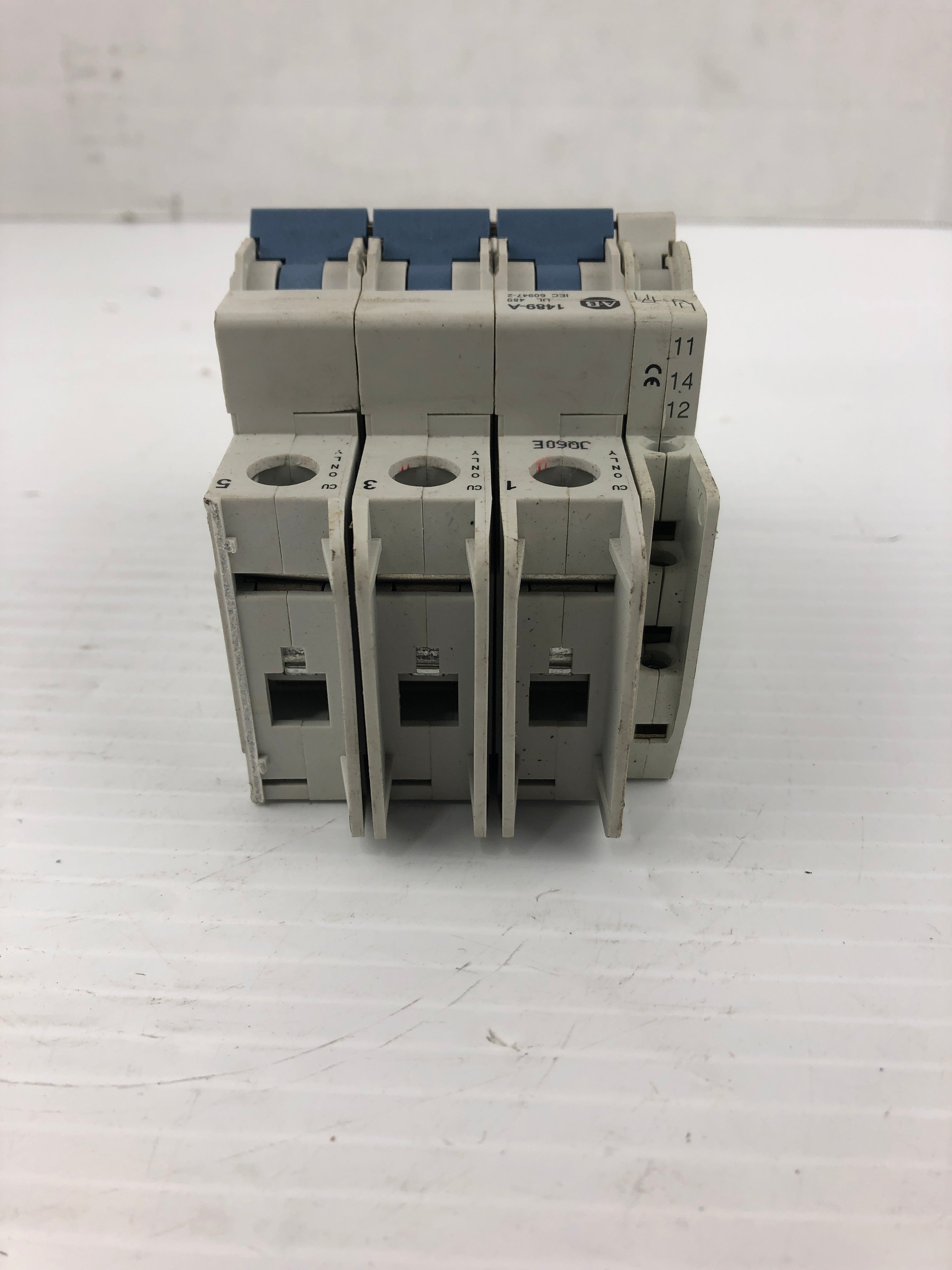 Allen-Bradley 1489-A3D100R Circuit Breaker 3 Pole Ser. A w/HH3 Auxiliary