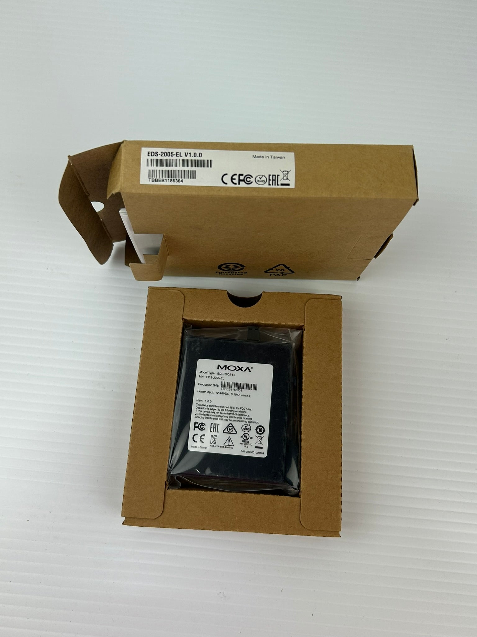 MOXA EDS-2005-EL 5-Port Unmanaged Industrial Ethernet Switch DIN Rail