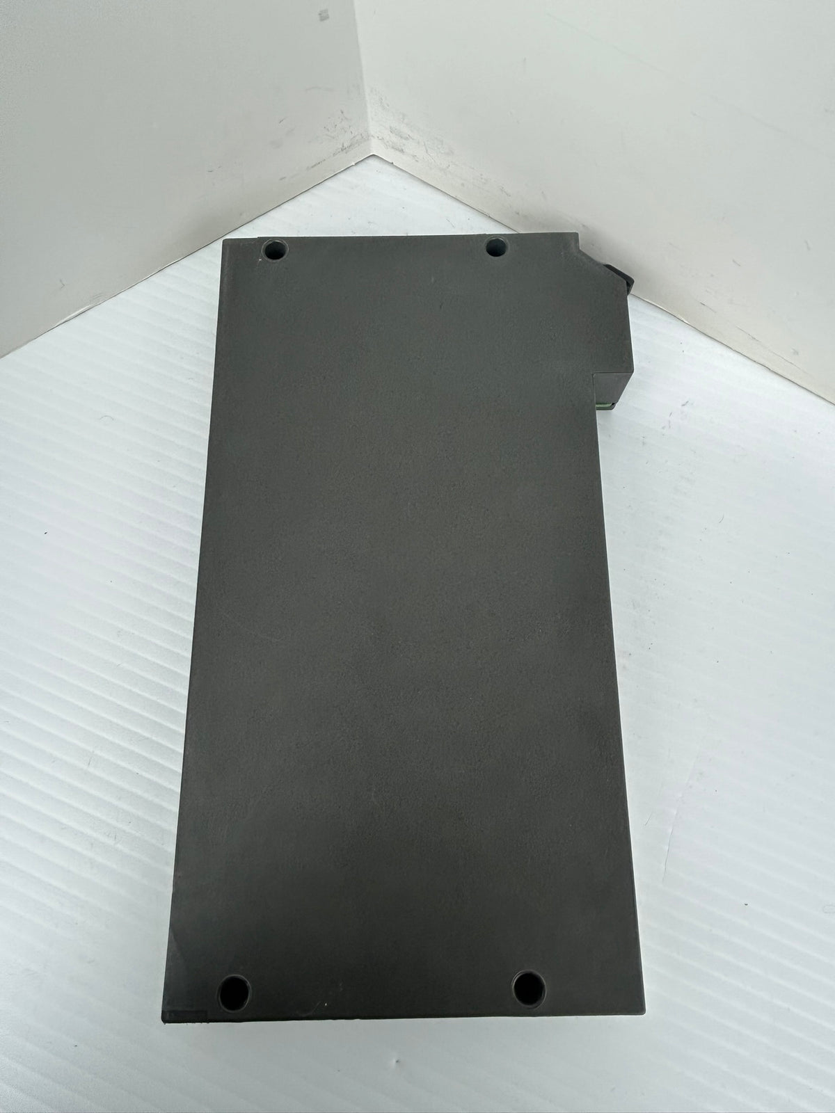 Allen-Bradley 1771-0W16/B Electromechanical Contact Output Module 1771-OW16