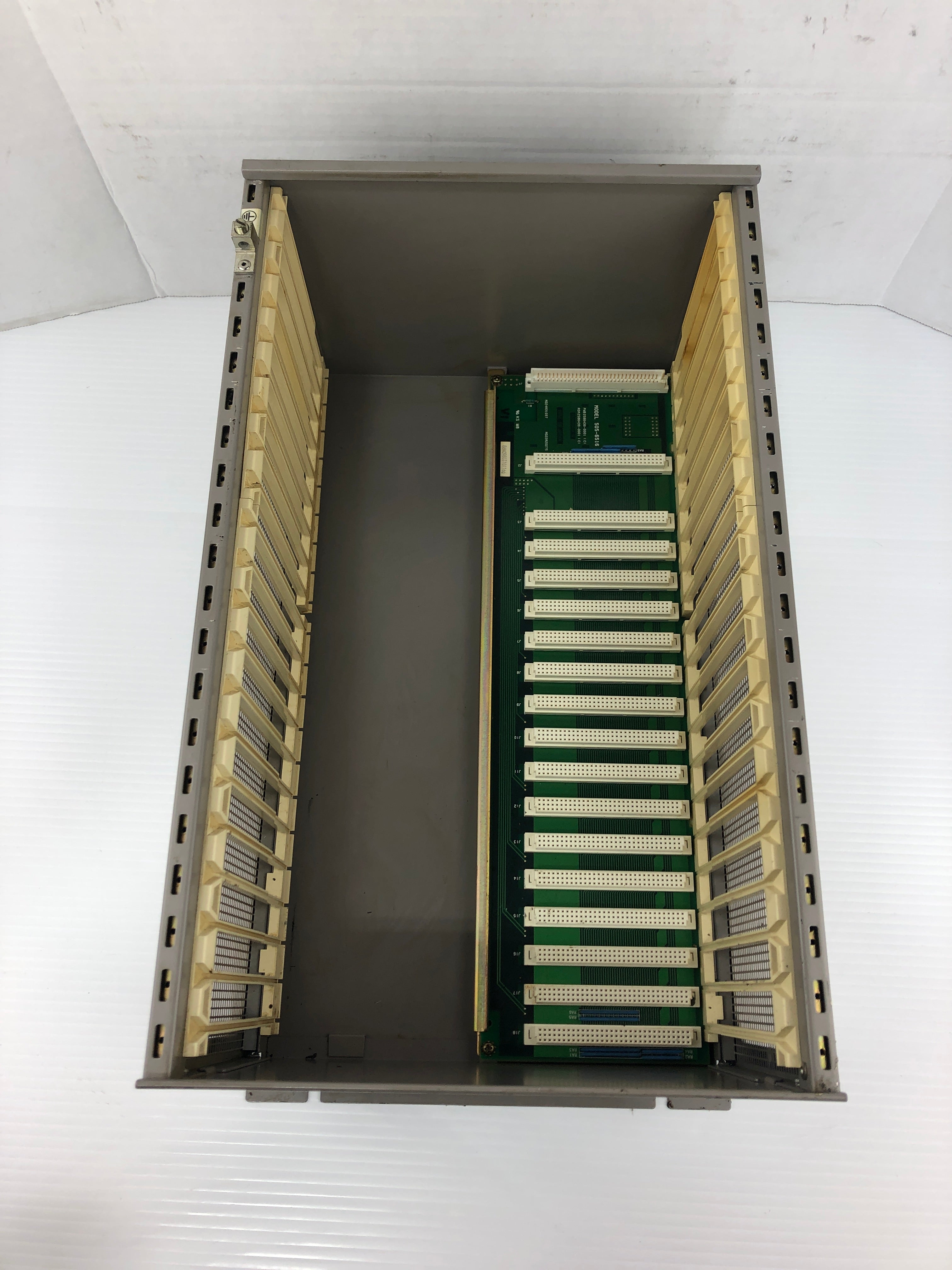 Siemens 505-6516 Server Slot Chassis 18 Slot