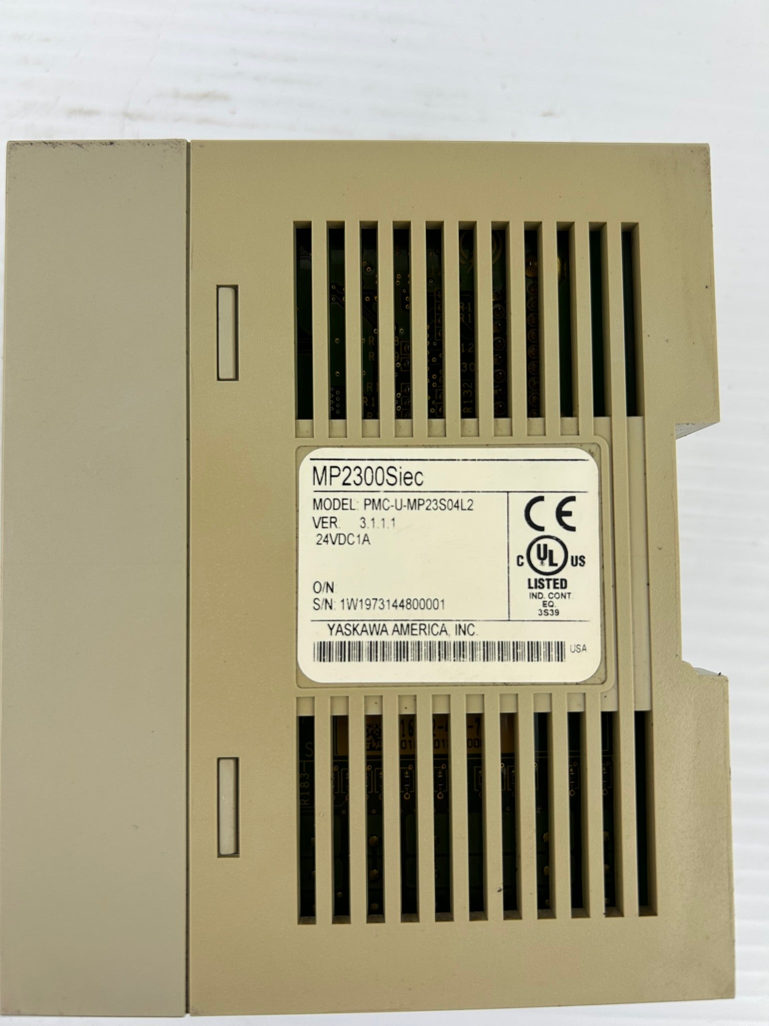 Yaskawa PMC-U-MP23S04L2 Servo Drive MP2300Siec with LIO-02
