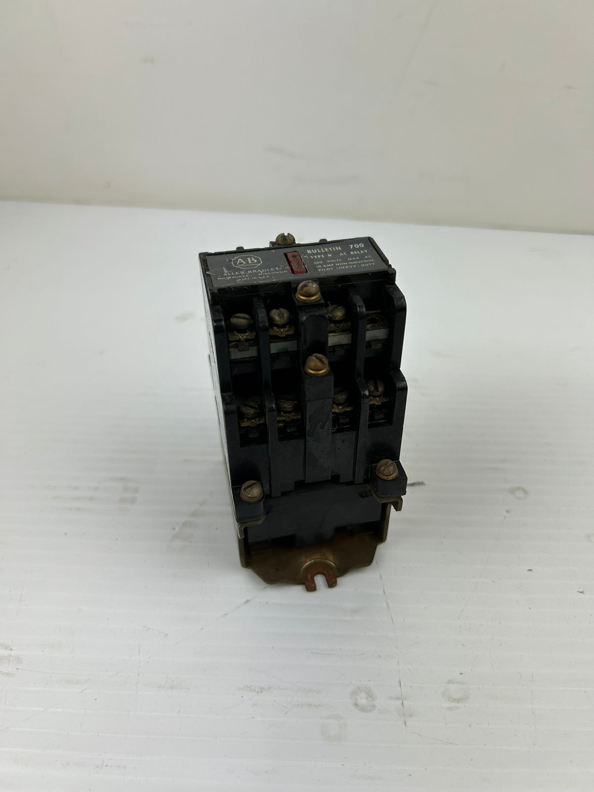 Allen-Bradley 700-N800A1 Relay Series B Type N 300VAC 10A