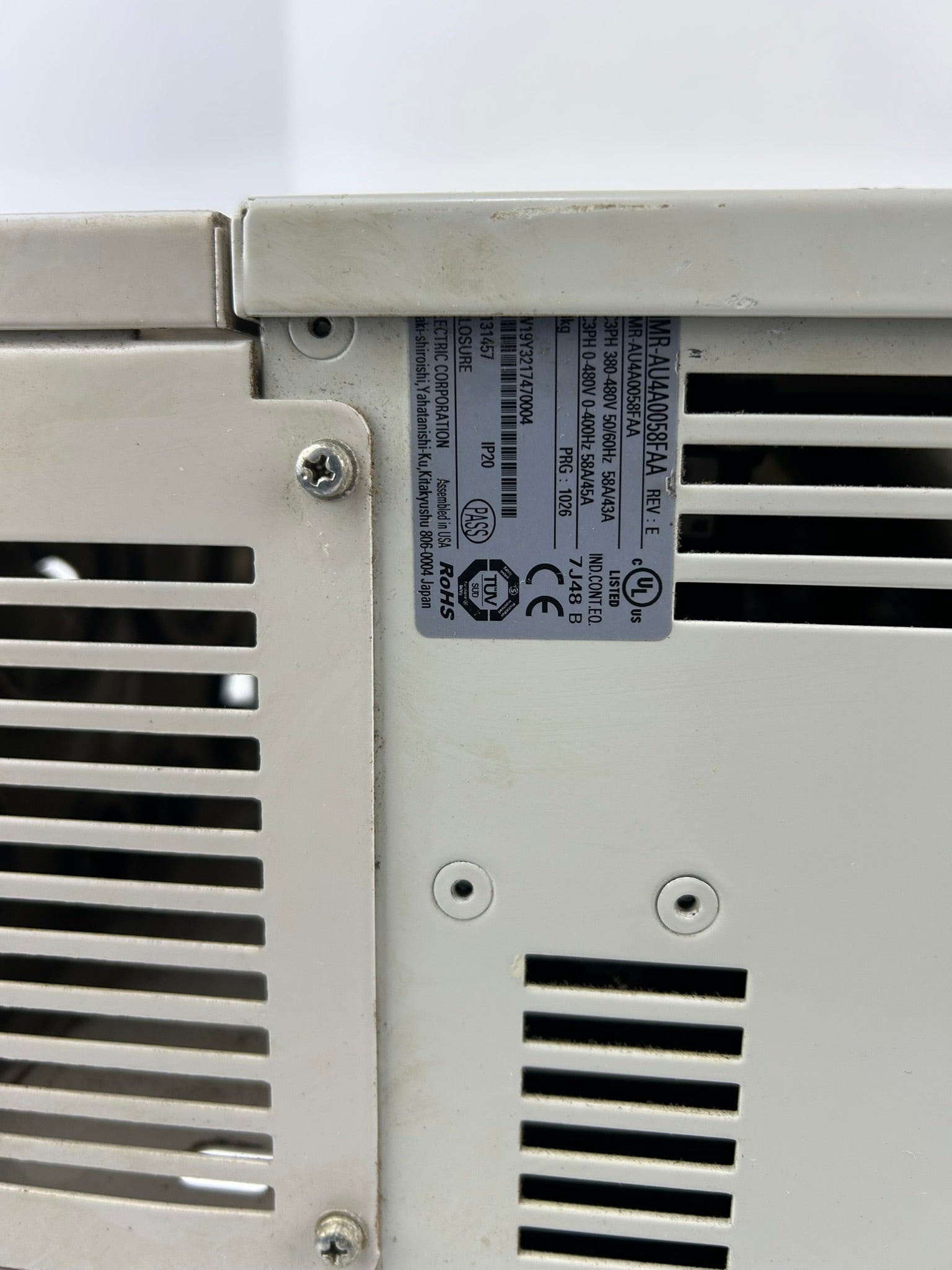 Yaskawa Electric CIMR-AU4A0058FAA Industrial AC Drive Rev E A1000