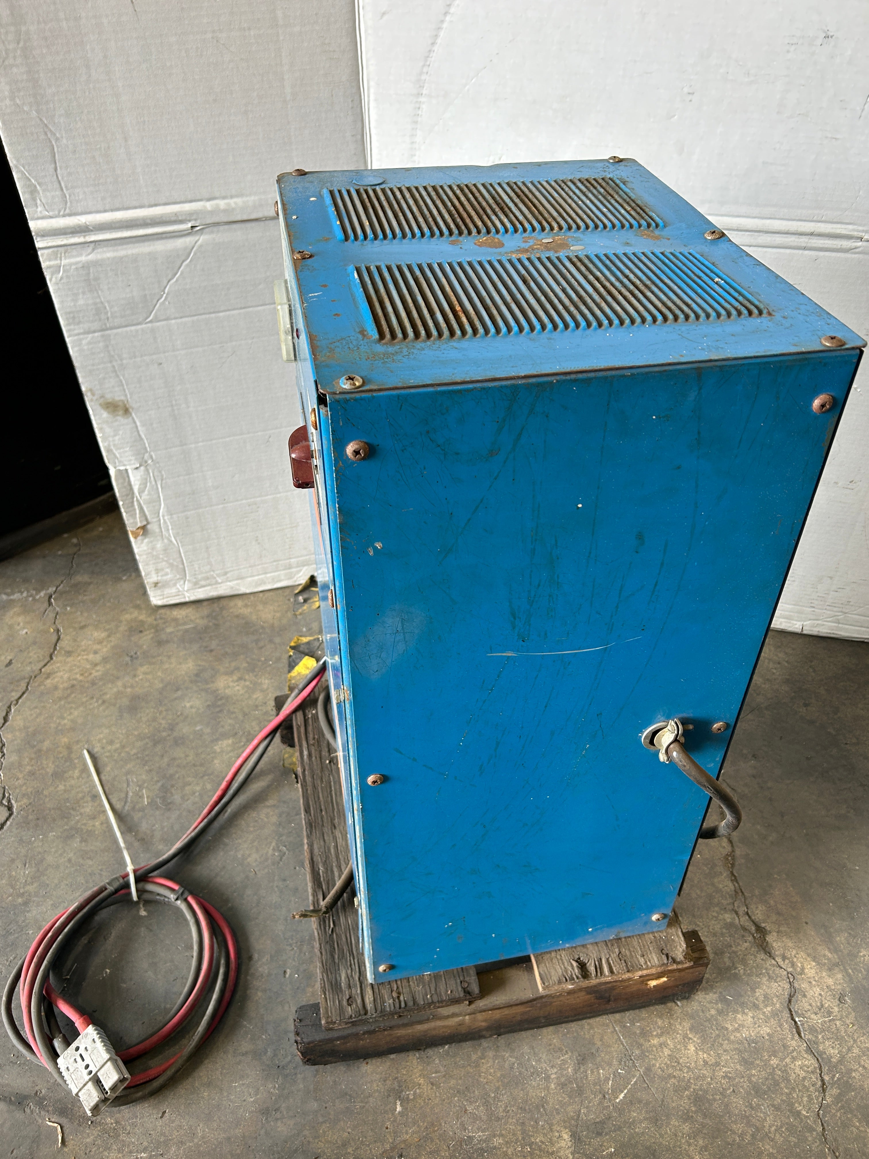 Exide NPC-6-1-510 Battery Charger Lead Acid 220/440V 1PH 6 Cells 8 Hrs 101651104