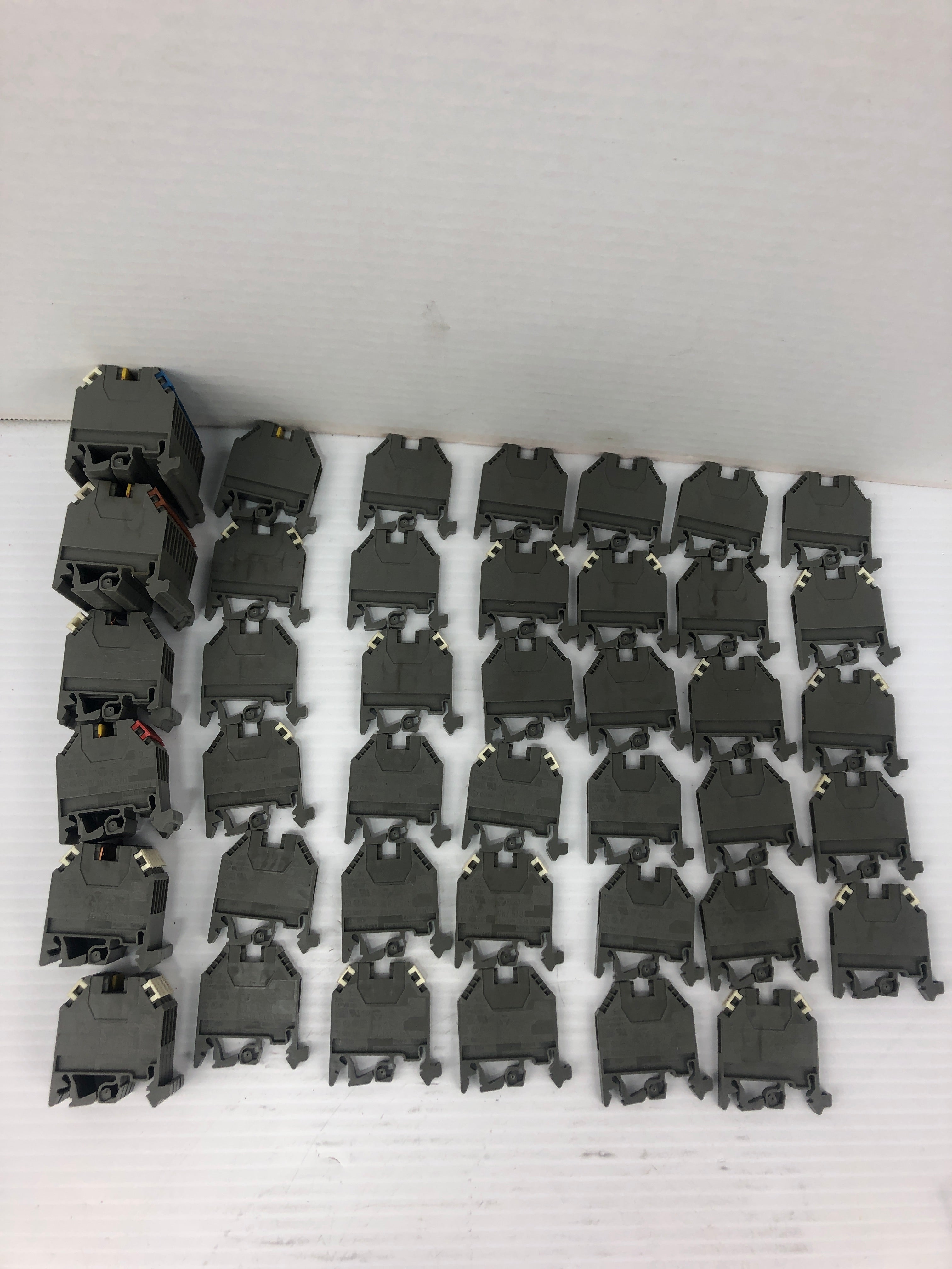 Weidmuller WK2,5/U Gray Terminal Blocks - Lot of 78