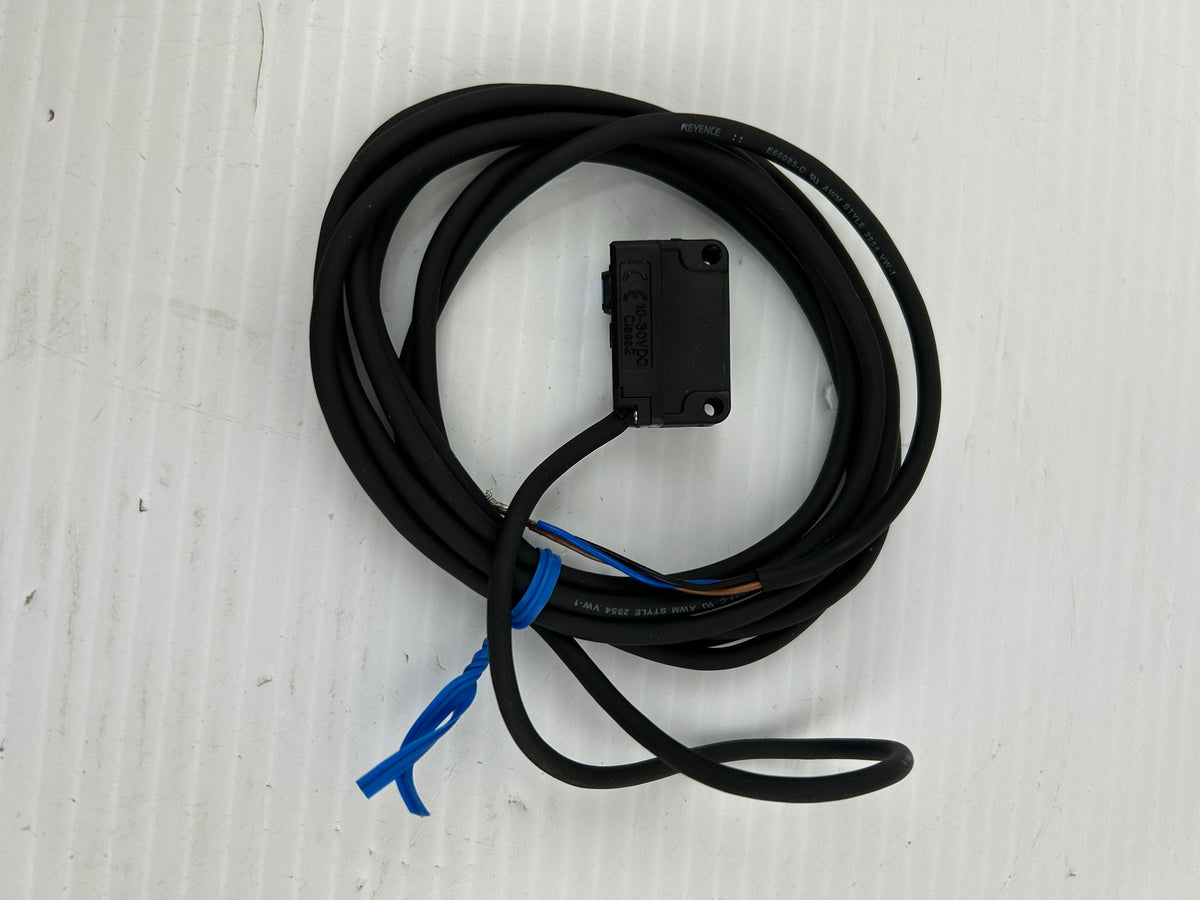 Keyence PZ-G51P Photoelectric Sensor Set PZ-G51T PZ-G51PR PNP Cable 10-30VDC 20m