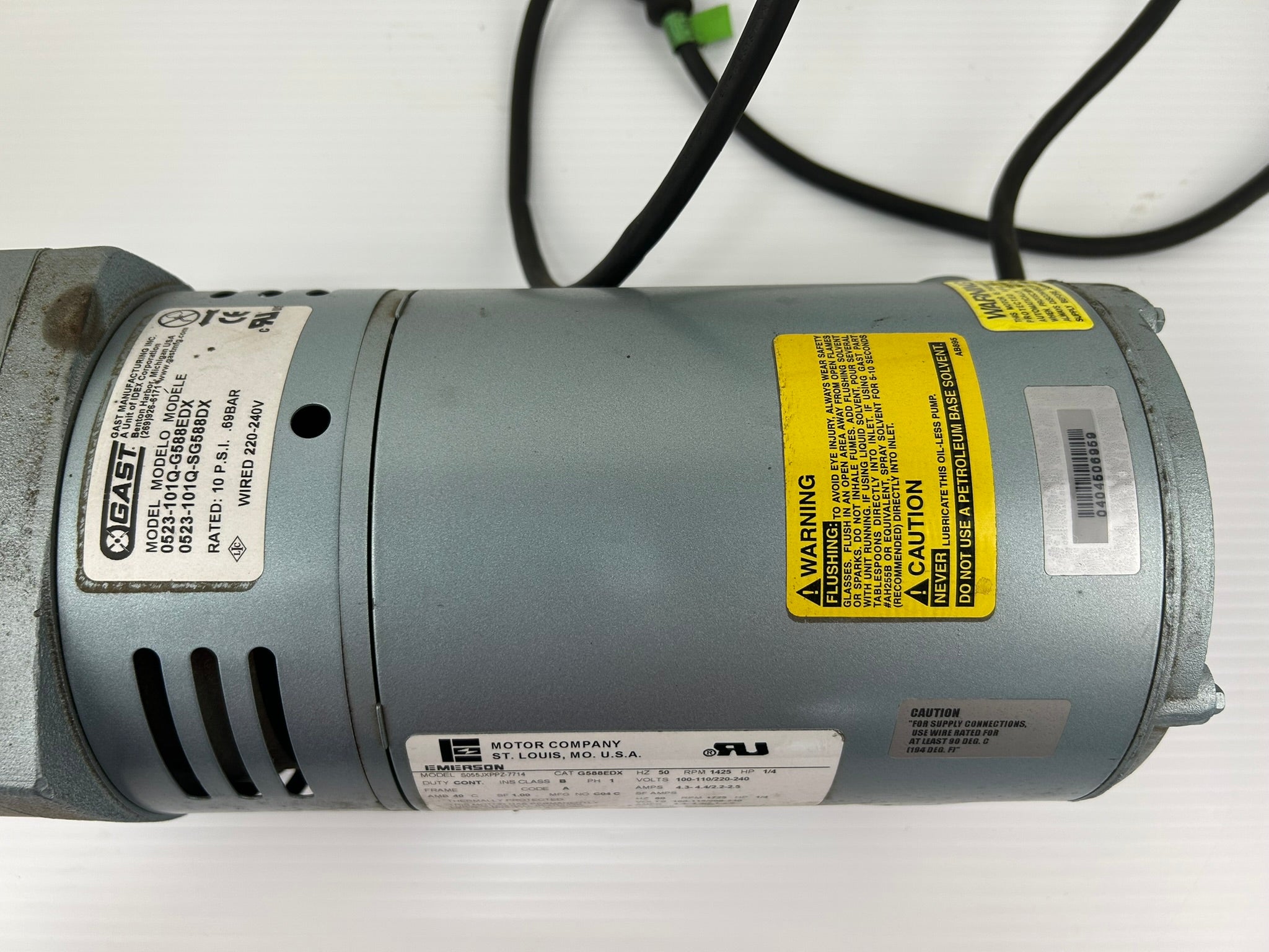 Gast 0523-101Q-G588EDX Pump with Emerson S055JXPPZ-7714 Motor G588EDX