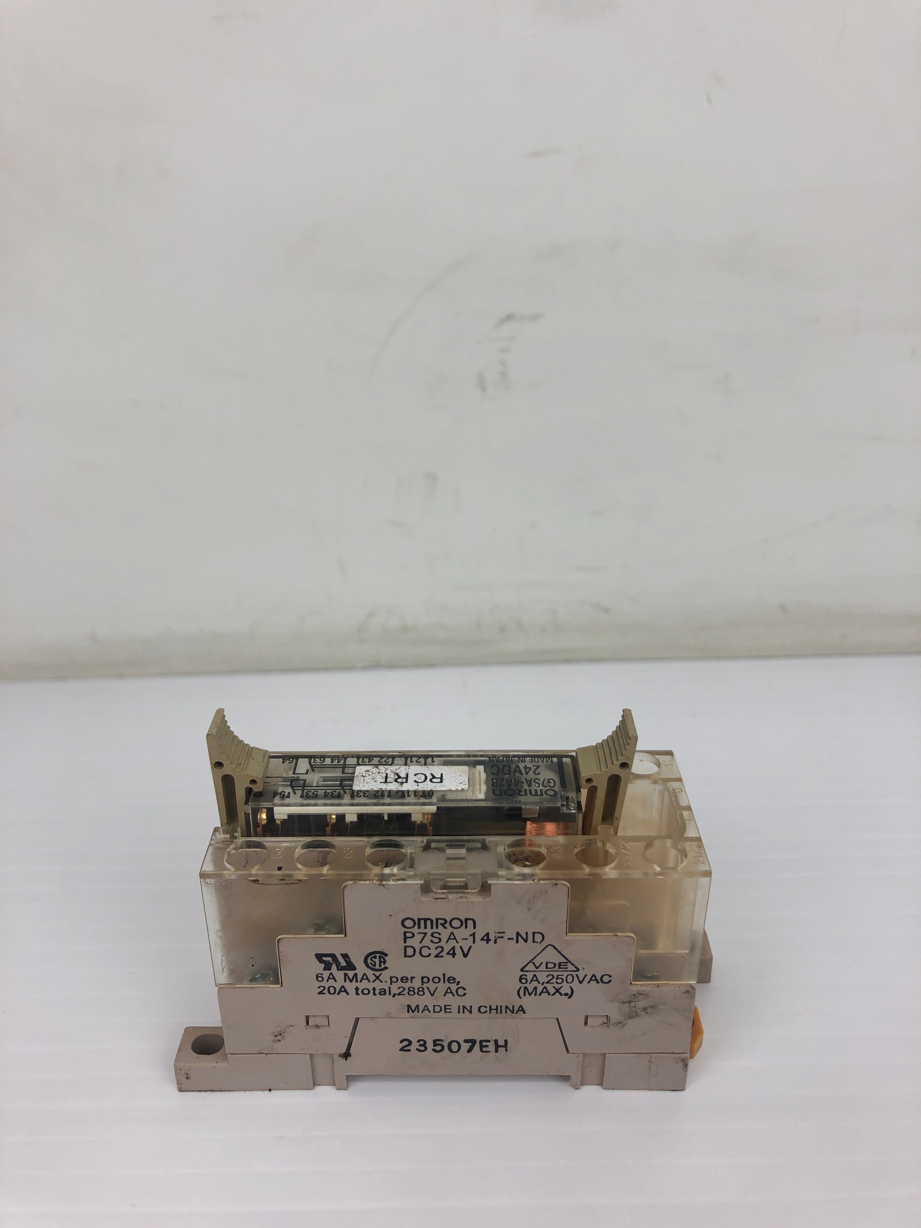 Omron P7SA-14F-ND Relay 250VAC 20A