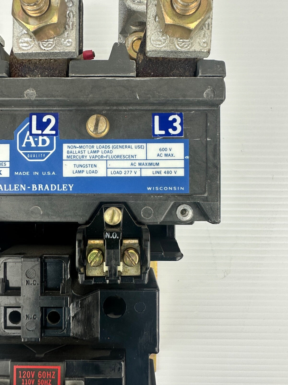 Allen Bradley 702L-E0D93 Contactor 702L Bulletin 200 Amp Series K