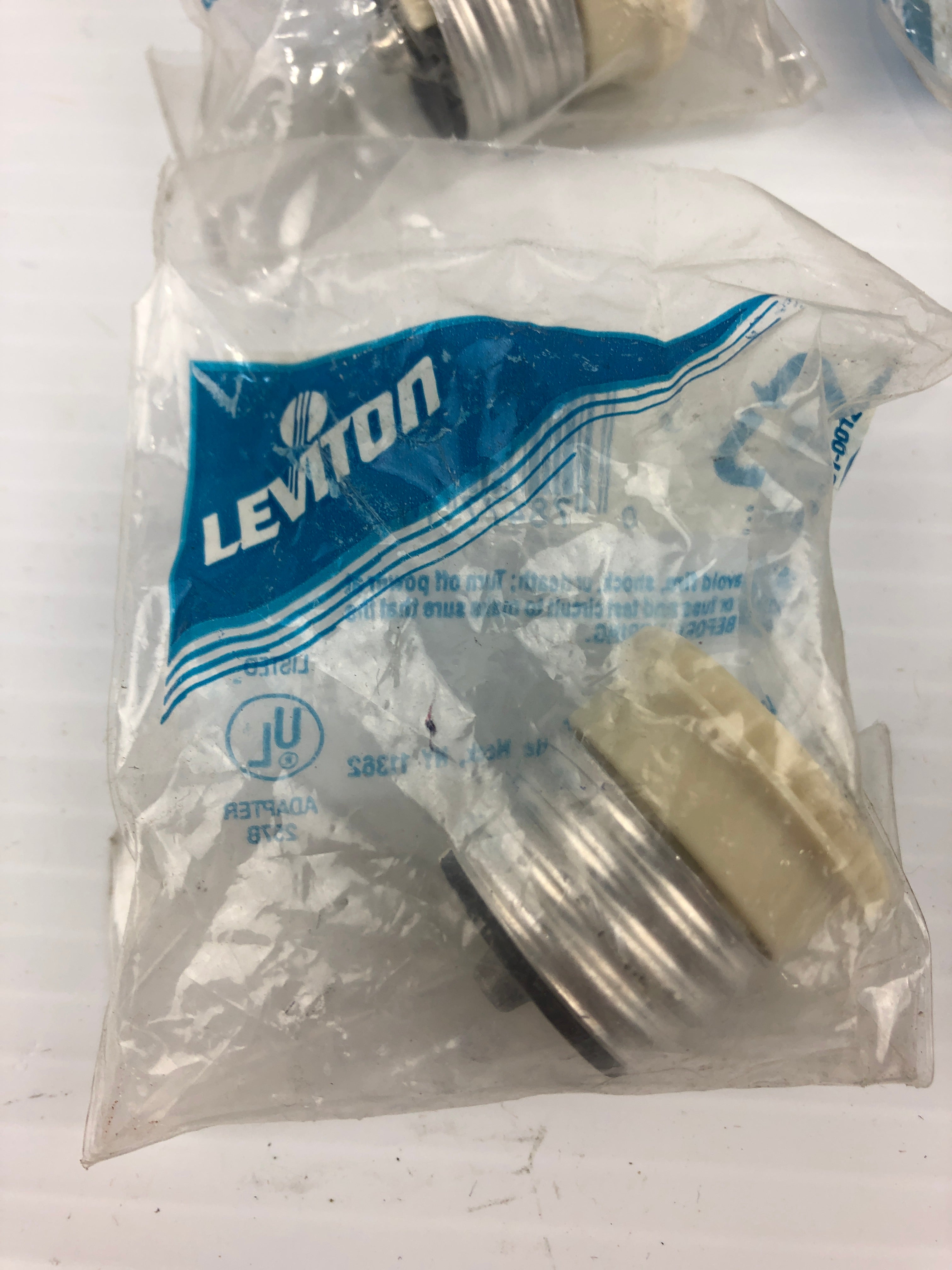 Leviton PB-001-00125-000 Medium Base Lamp Holder to Outlet Adapter - Lot of 4