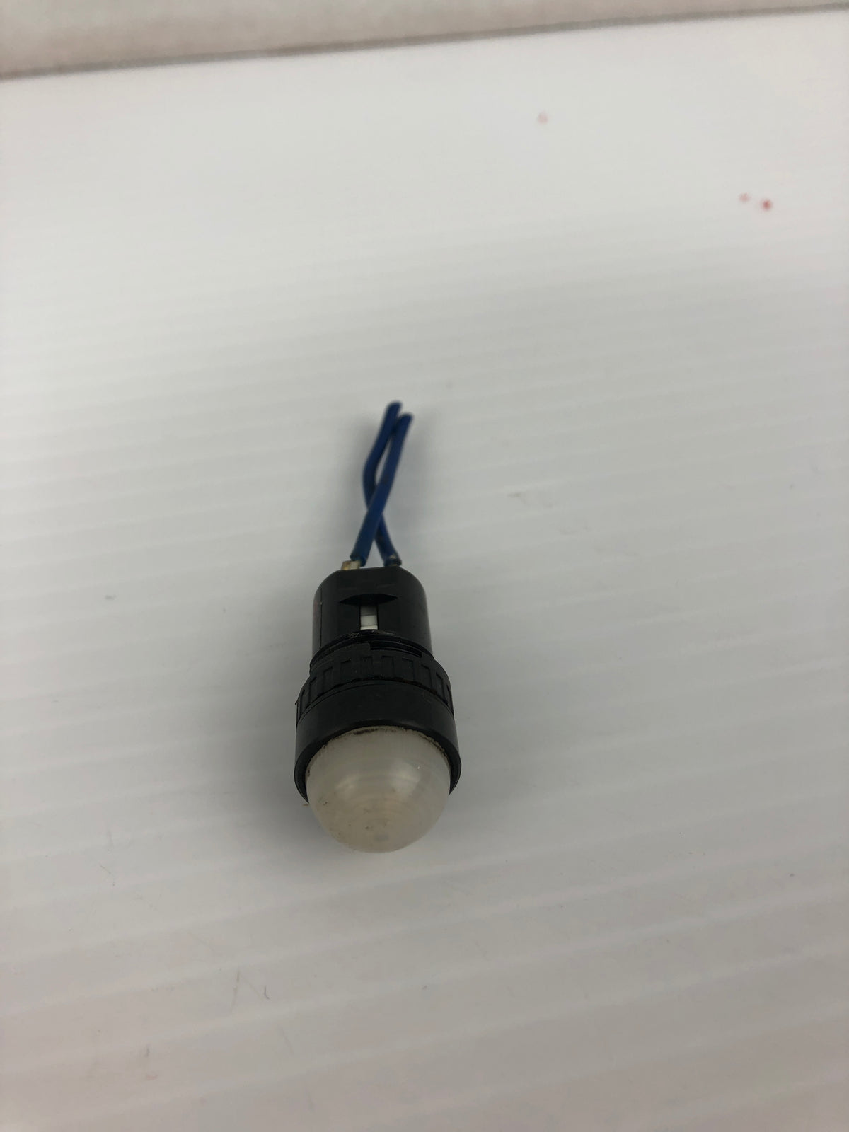 Idec AP6M White Indicator Light DC24V 11mA