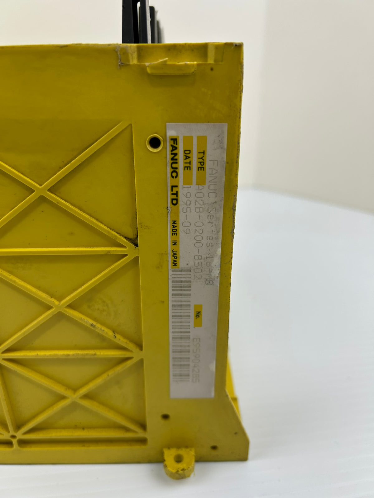 FANUC A02B-0200-B502 Series 16-MB CNC Control Drive A16B-3200-0010