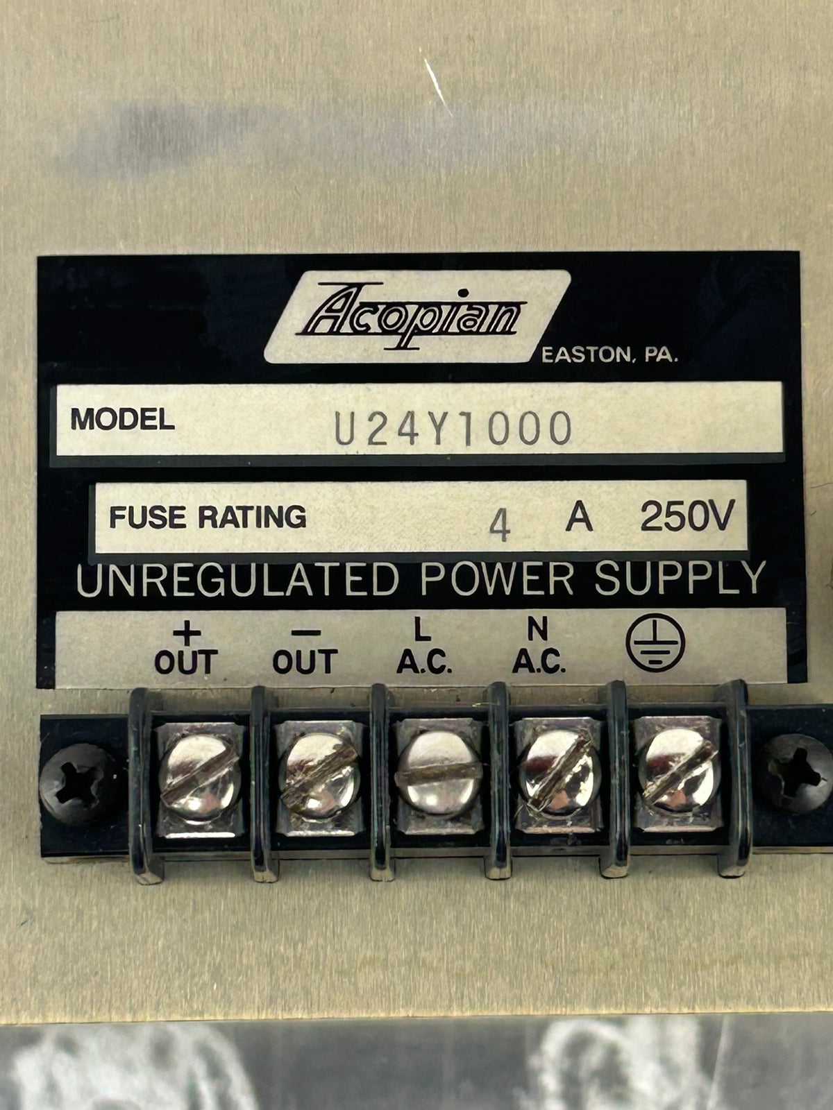 Acopian U24Y1000 Unregulated Power Supply 24 VDC 10A 0–125VAC Fuse Rate: 4A 250V