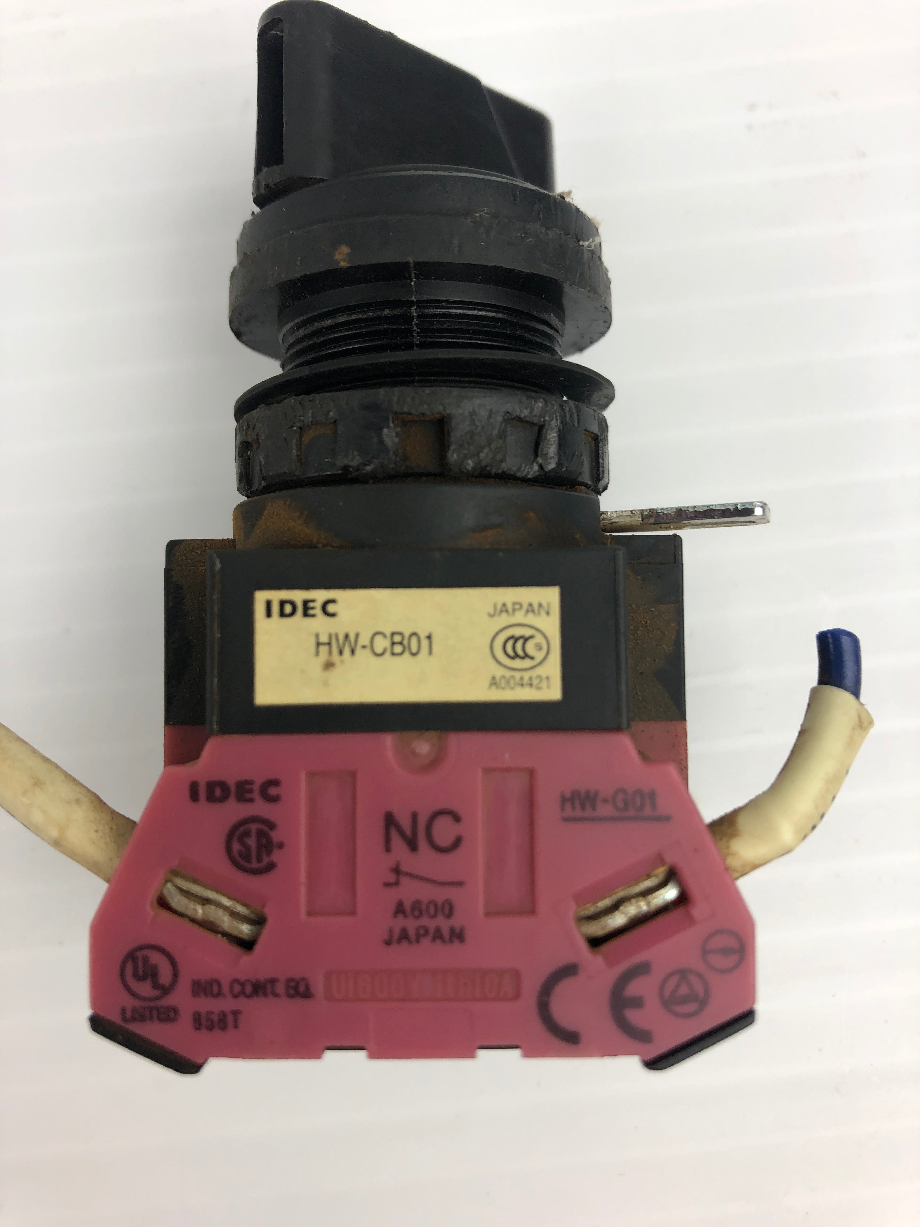 Idec HW-CB01 Selector Switch with HW-G01 Control Block 800V 10A