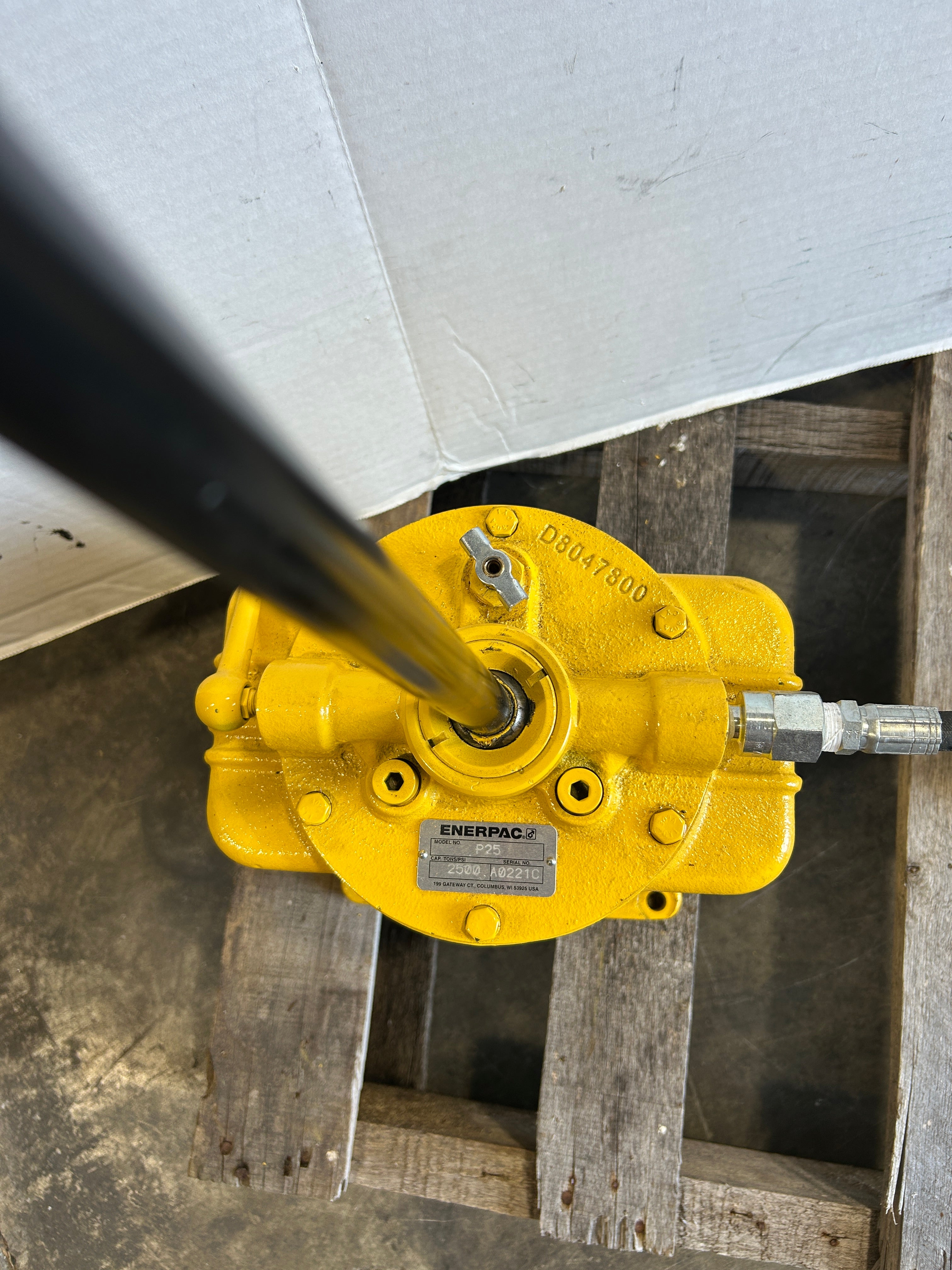 Enerpac P25 Hand Pump 2500 Tons/PSI with RC108 Hydraulic Cylinder 10T 10,000 PSI