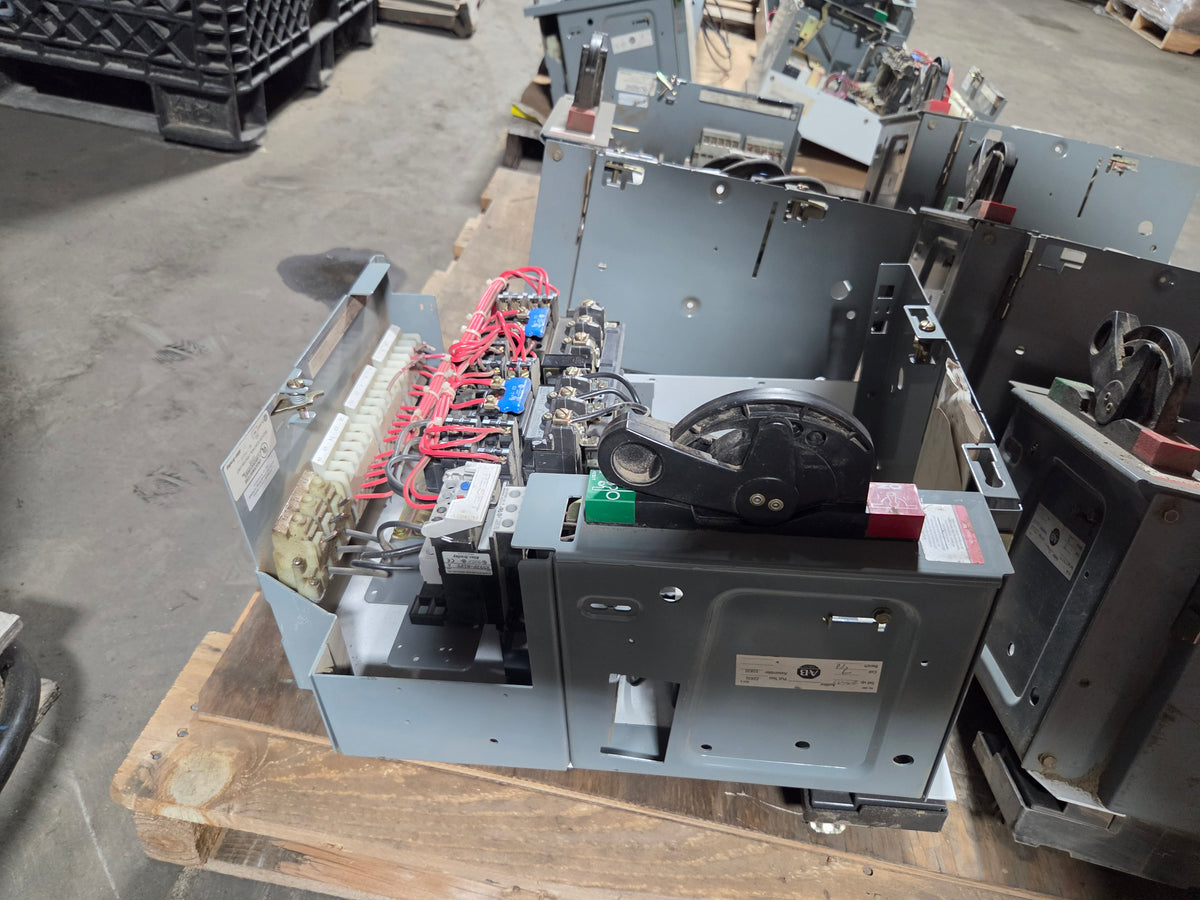 Allen-Bradley 2107B MCC Bucket 480V 3PH Size 1 FVR 3.0HP 15A Breaker - No Door