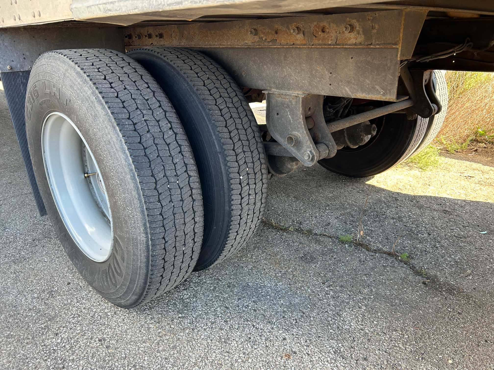 2015 Stoughton Pup Dry Van Semi Trailer 28' Spring / Roll Up 1DW1A2814FS620562