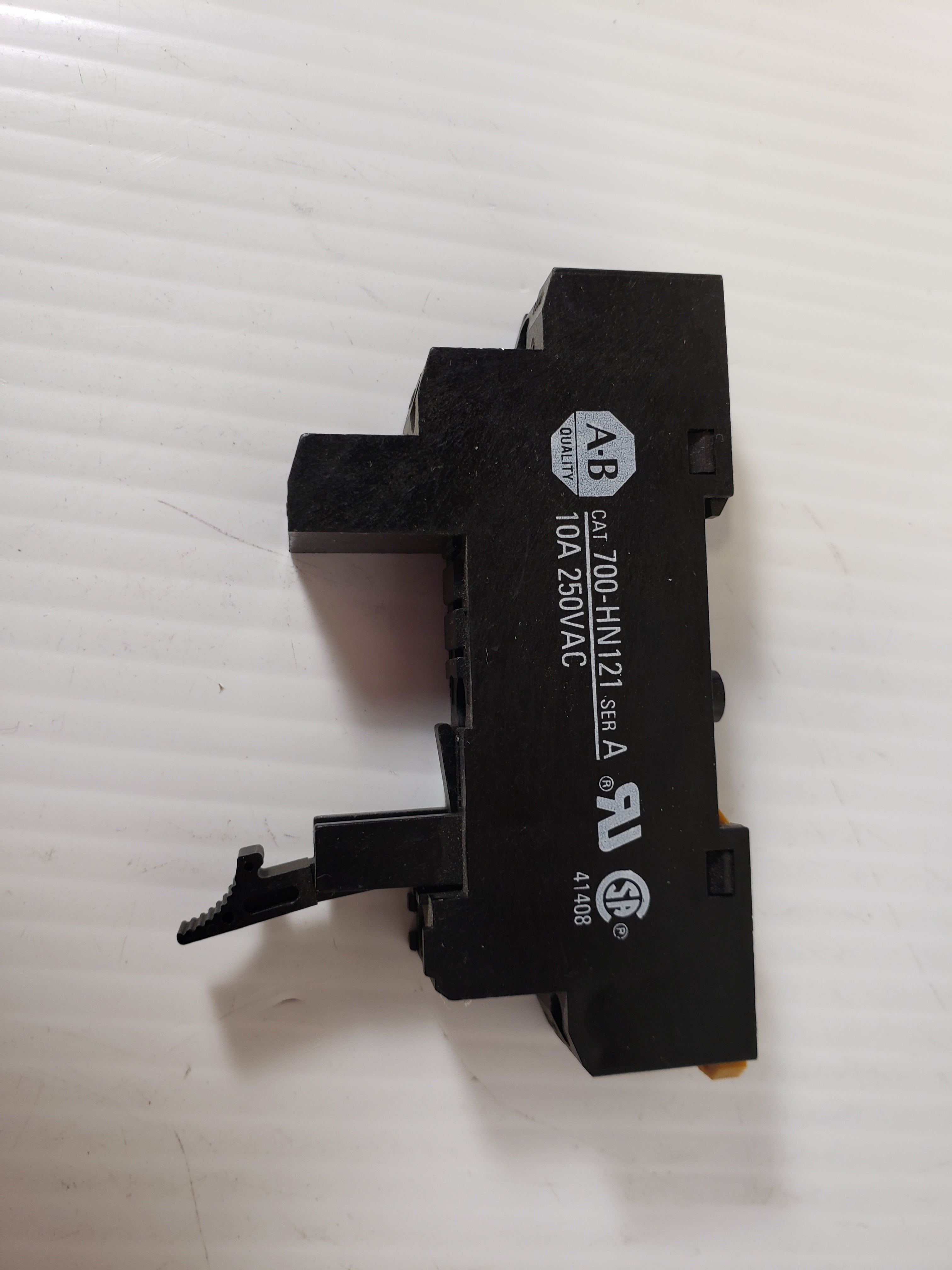 Allen-Bradley 700-HN121 Relay Base Ser A