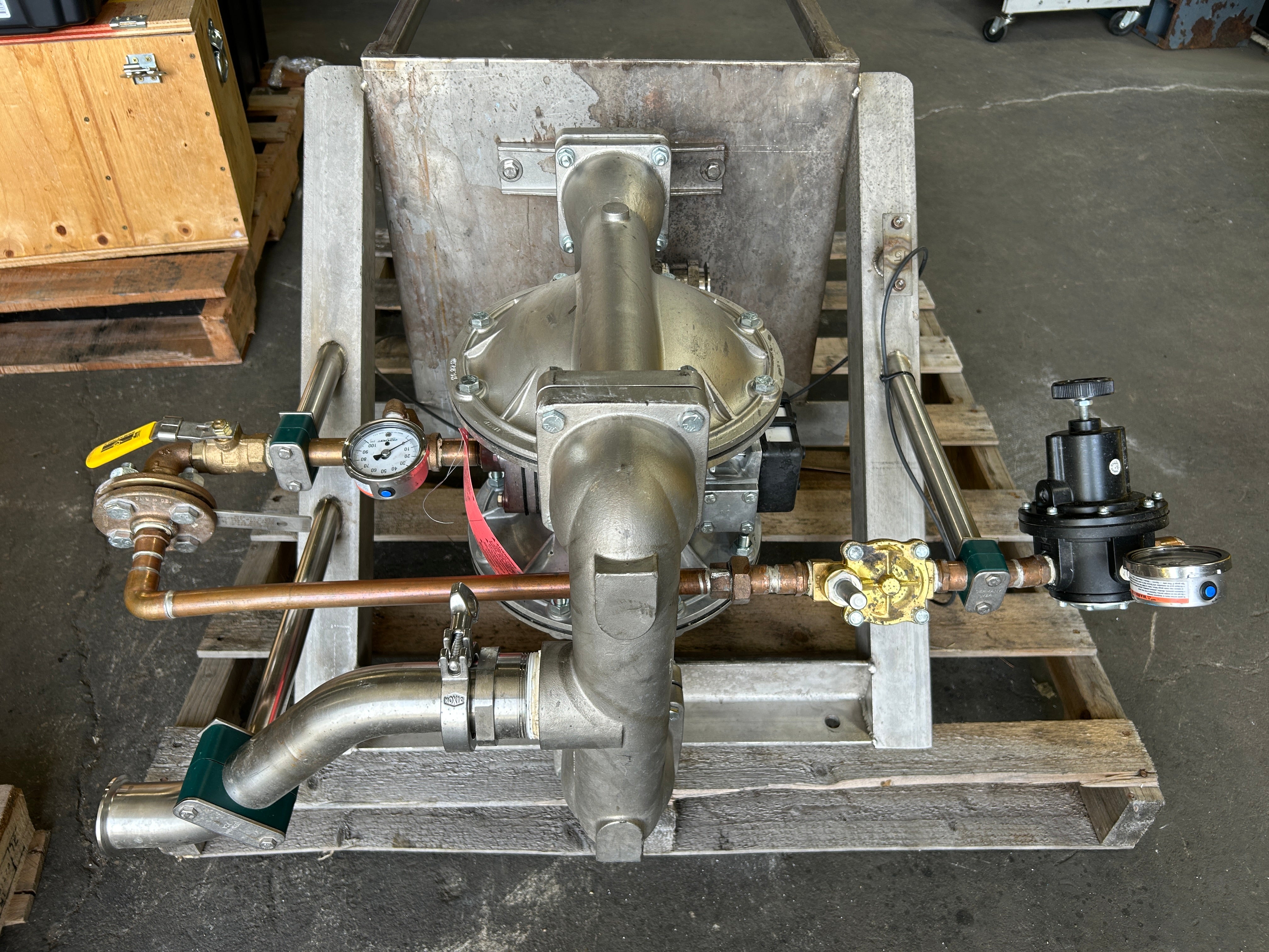 Warren Rupp Sandpiper S20B1SZTANS000 Diaphragm Pump with Wall Mount Stand 125PSI