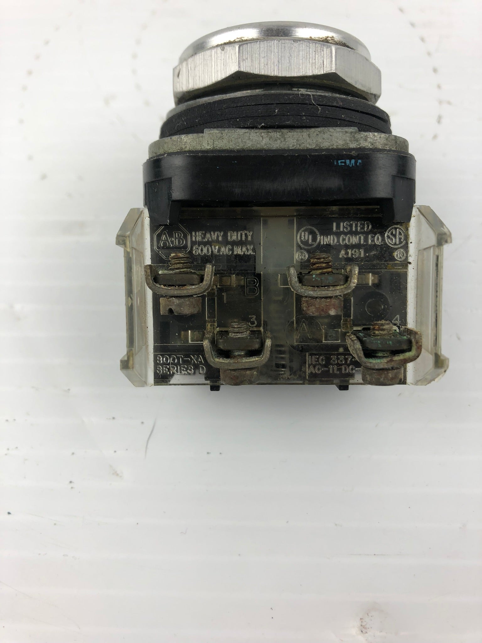 Allen-Bradley 800T-XA Push Button Series D Green