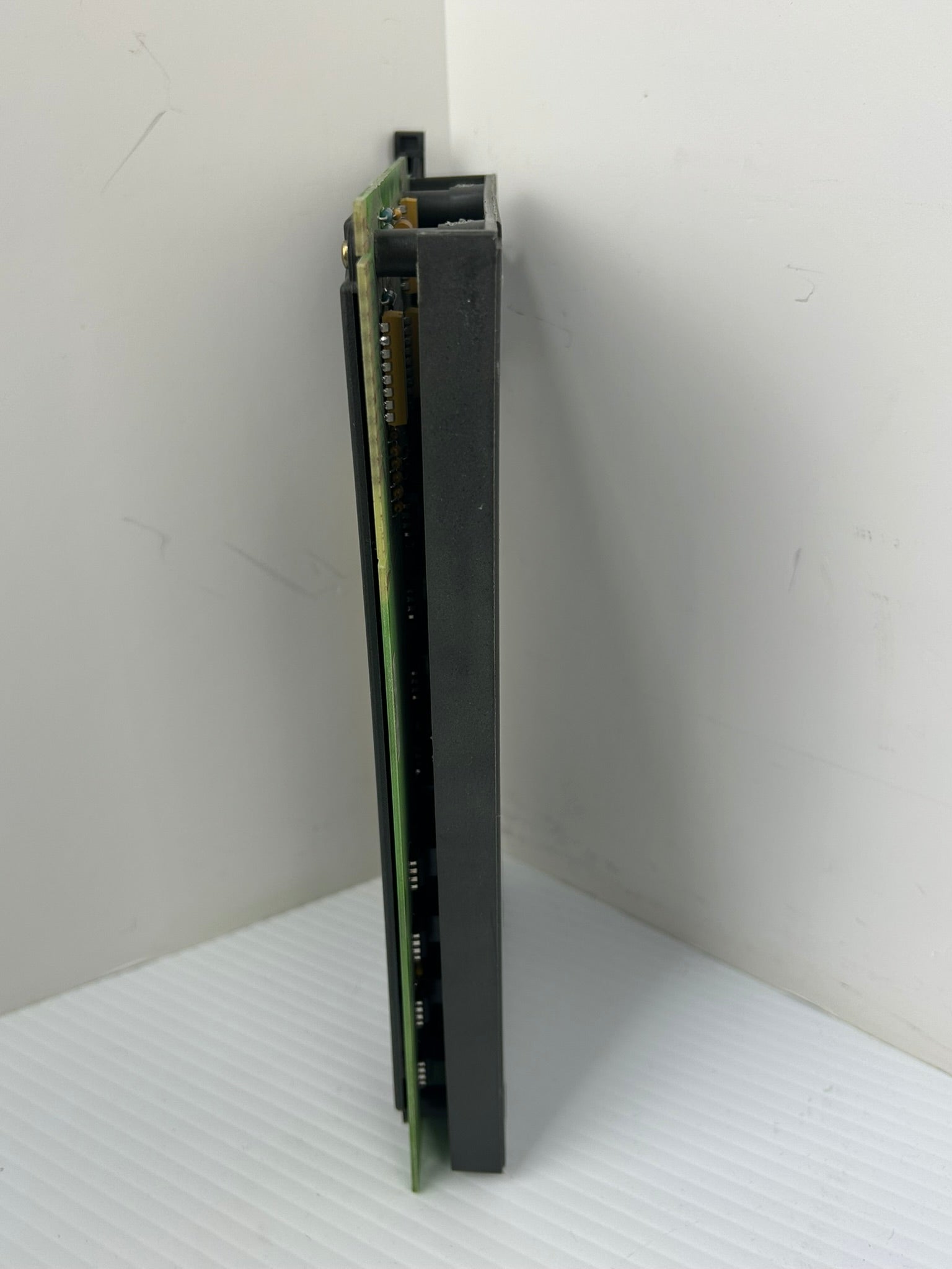 Allen-Bradley 1771-0W16/B Electromechanical Contact Output Module 1771-OW16