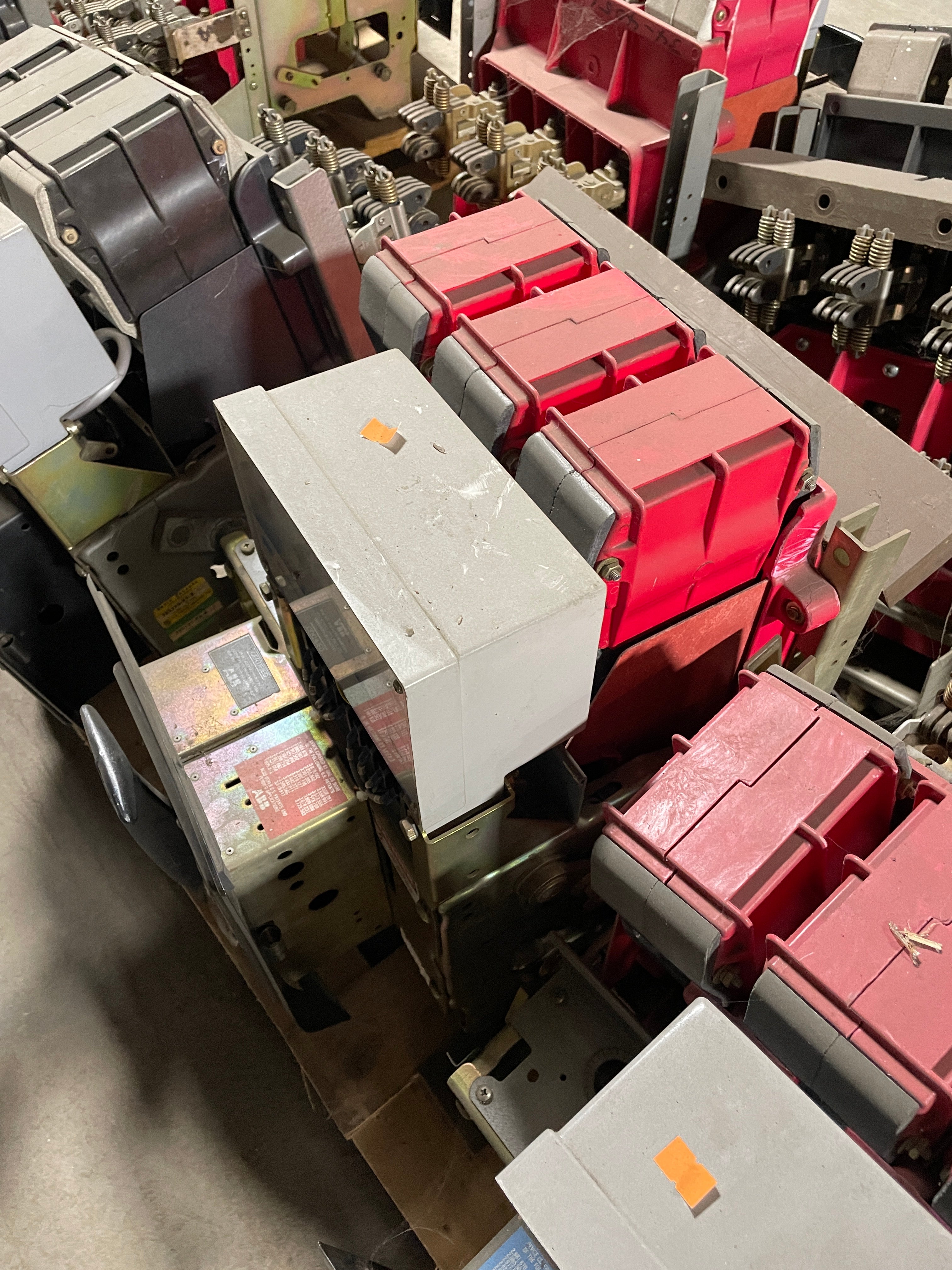 ABB K600S K-Line Power Circuit Breaker 600A 50/60 600VAC K-600S with SS3 Trip