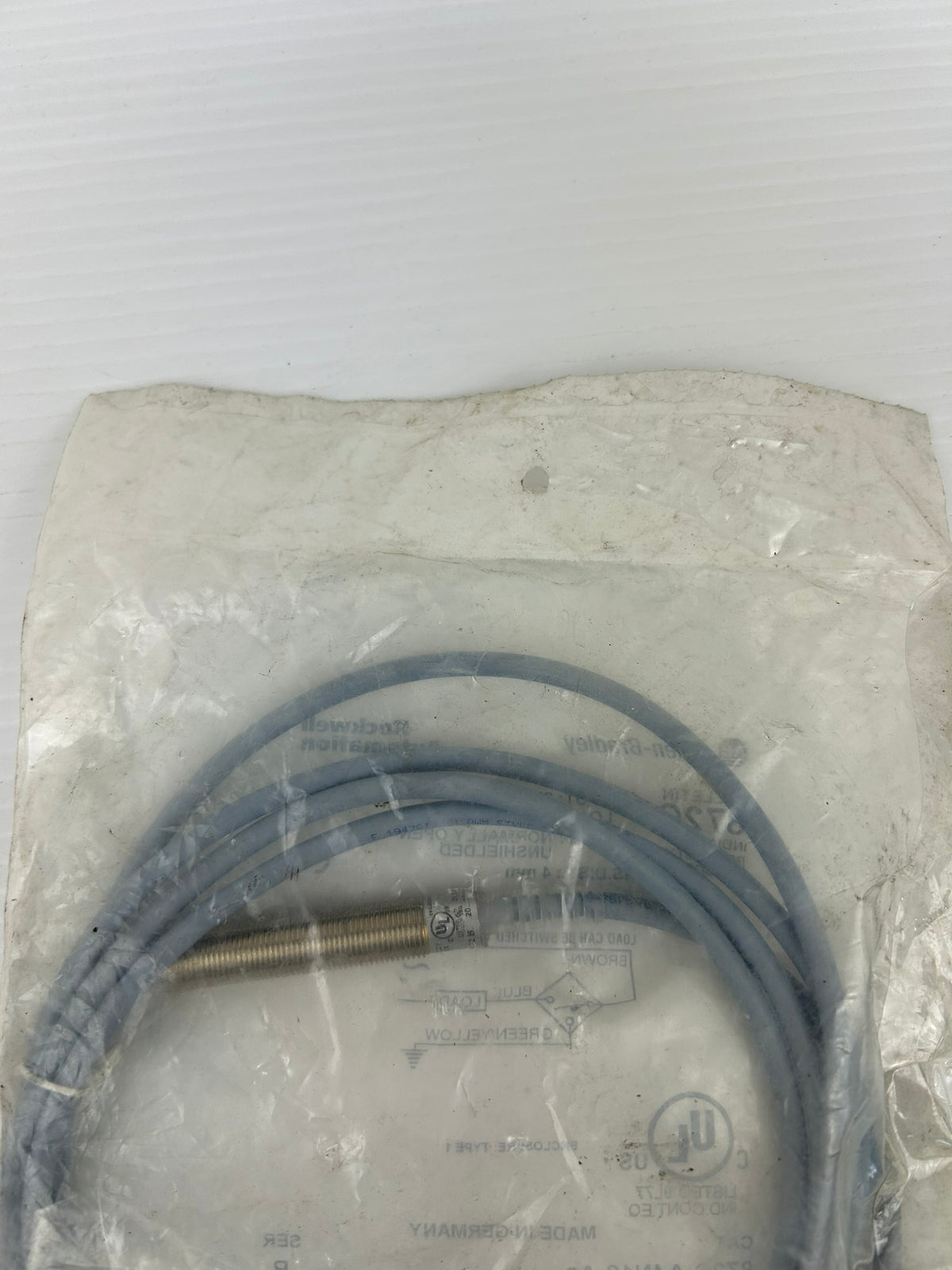 Allen Bradley 872C-A4N12-A2 Inductive Proximity Sensor Series B 4mm NO 20-250VAC