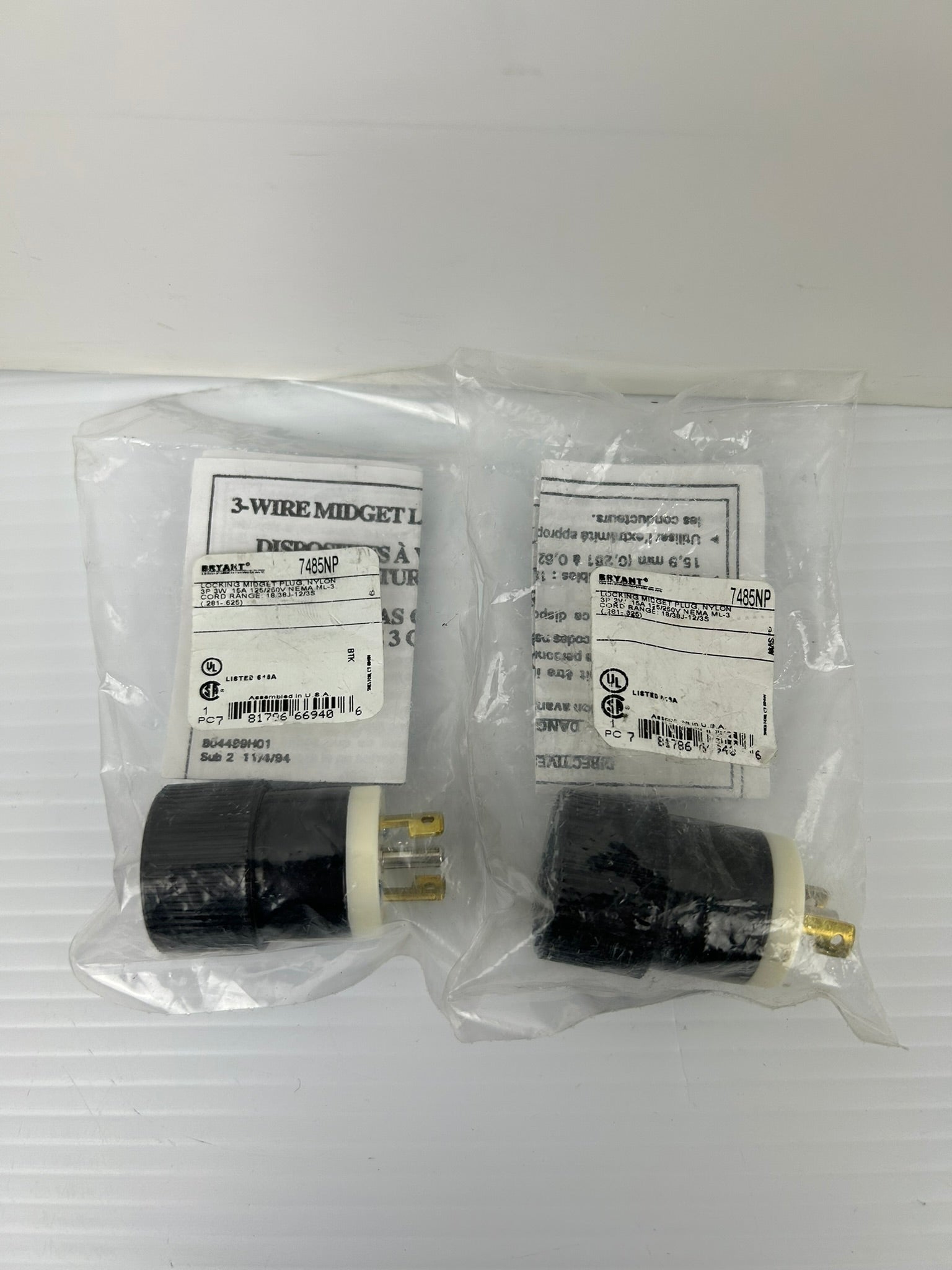 Bryant 7485NP Locking Midget Plug 125/250V 15A 3P 3W - Lot of 2