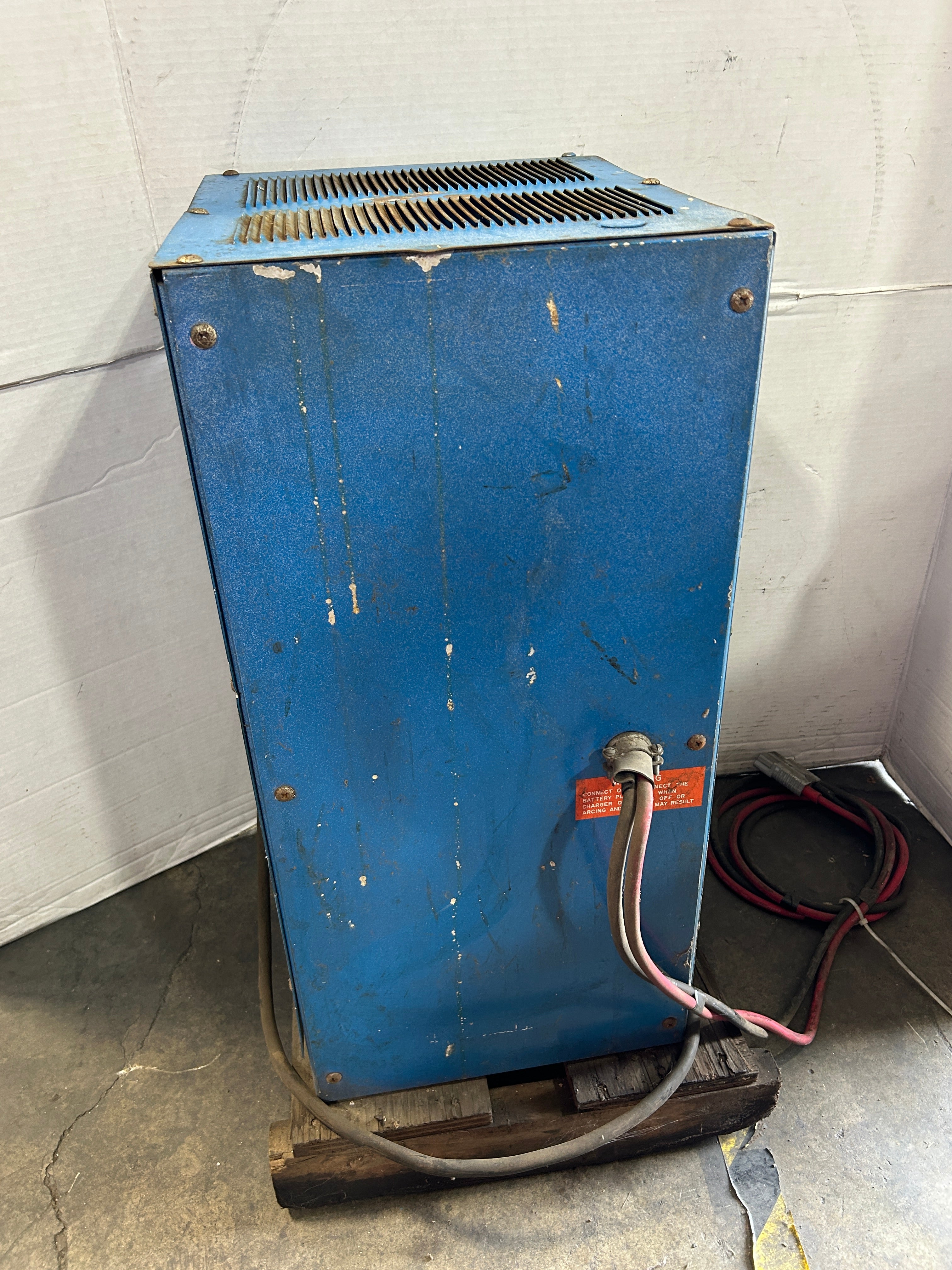 Exide NPC-6-1-510 Battery Charger Lead Acid 220/440V 1PH 6 Cells 8 Hrs 101651104