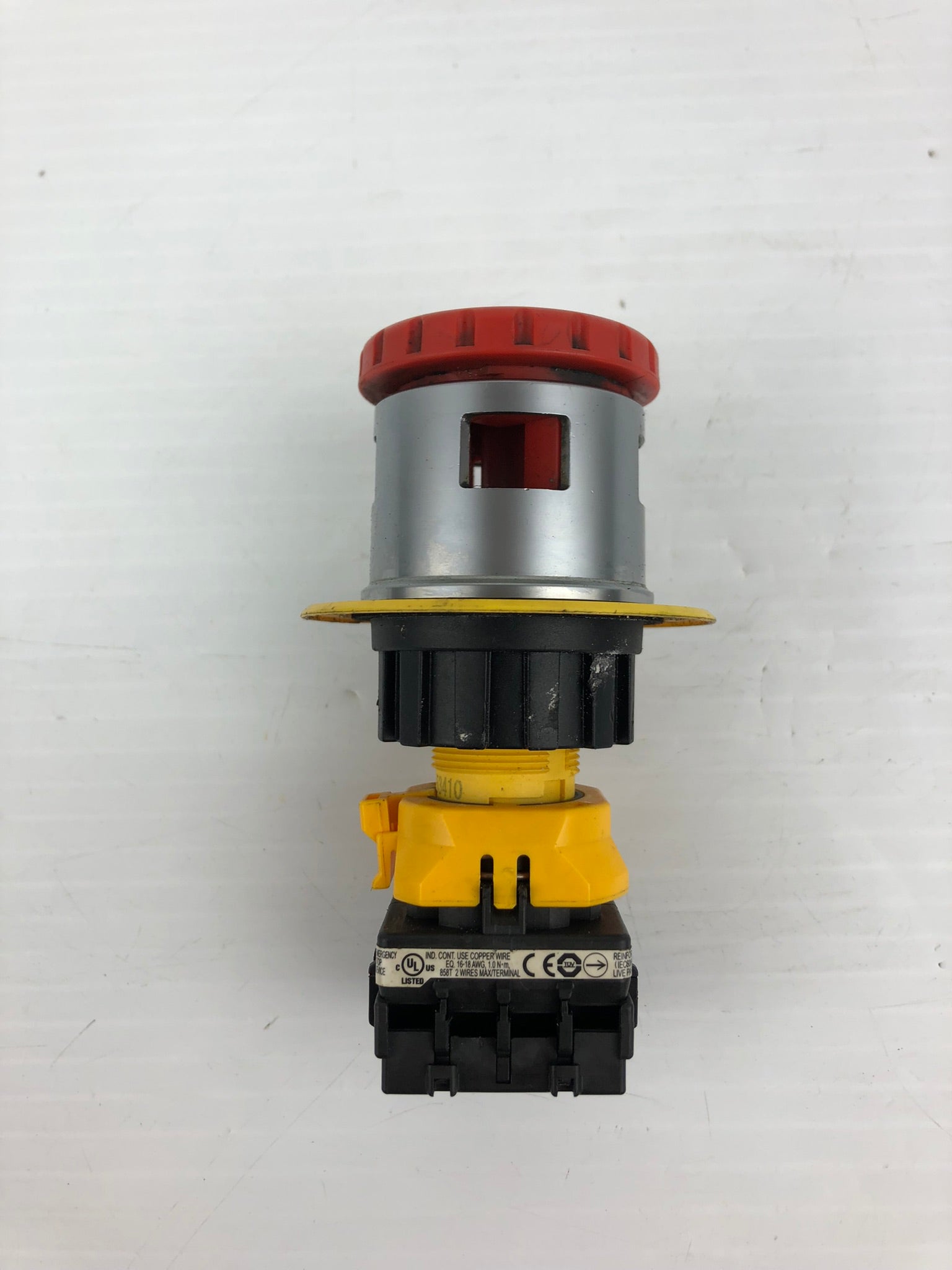 IDEC XN4E-BL Emergency Stop Switch