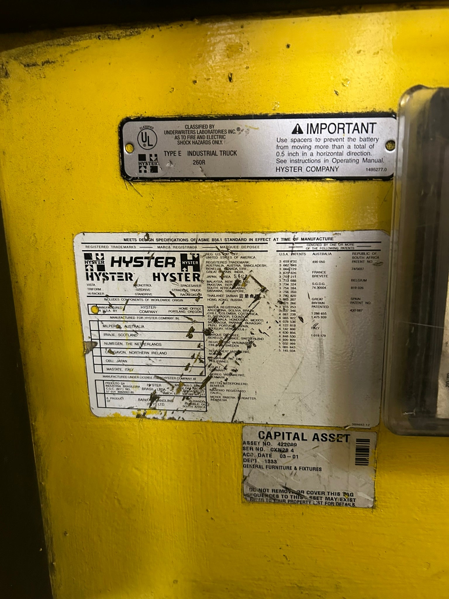 Hyster E40HSD Electric Stand-Up Forklift Truck 4000 Lb. Capacity 36 Volt Type EO