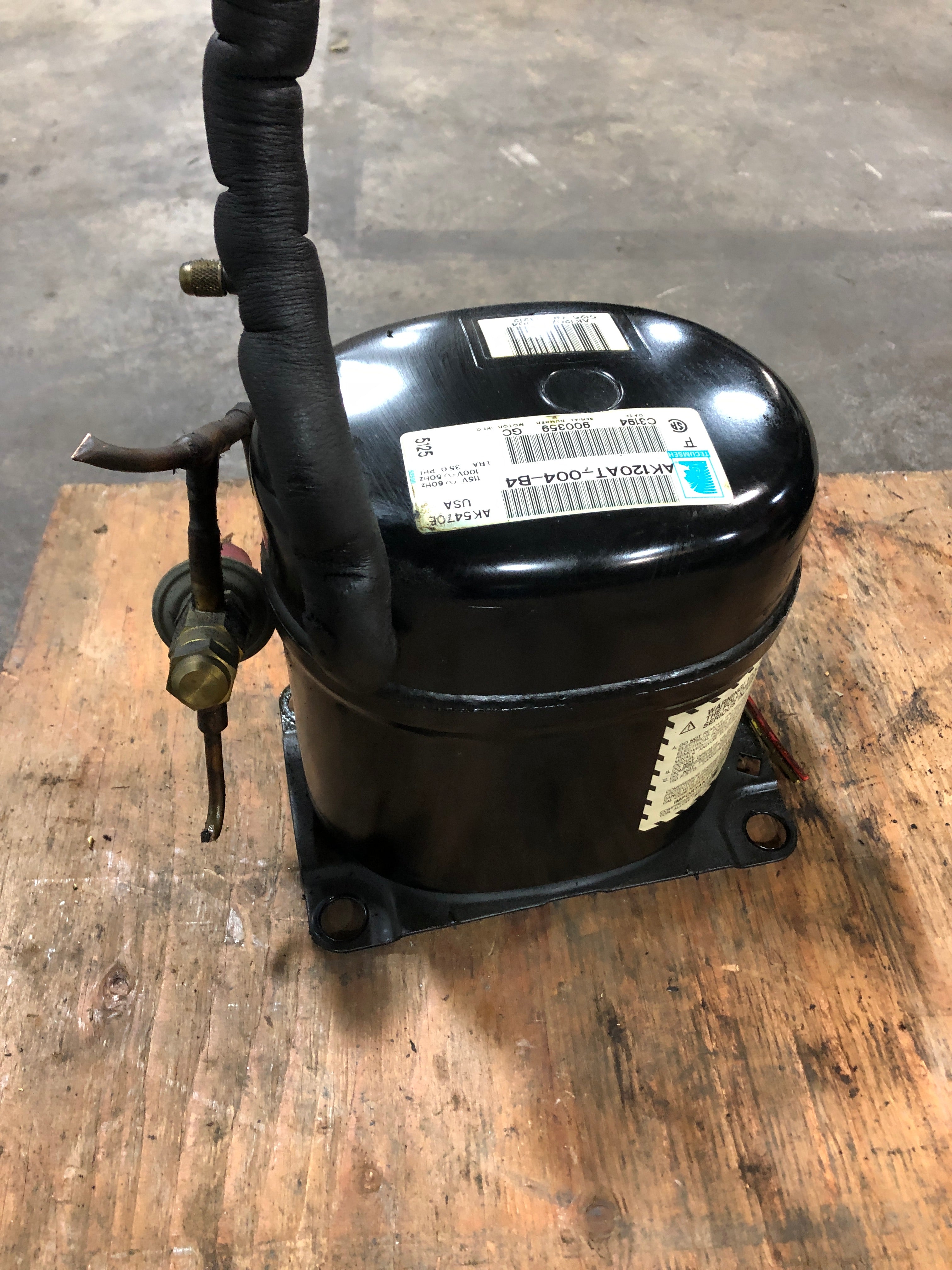 Tecumseh AK120AT-004-B4 Refrigerated Compressor