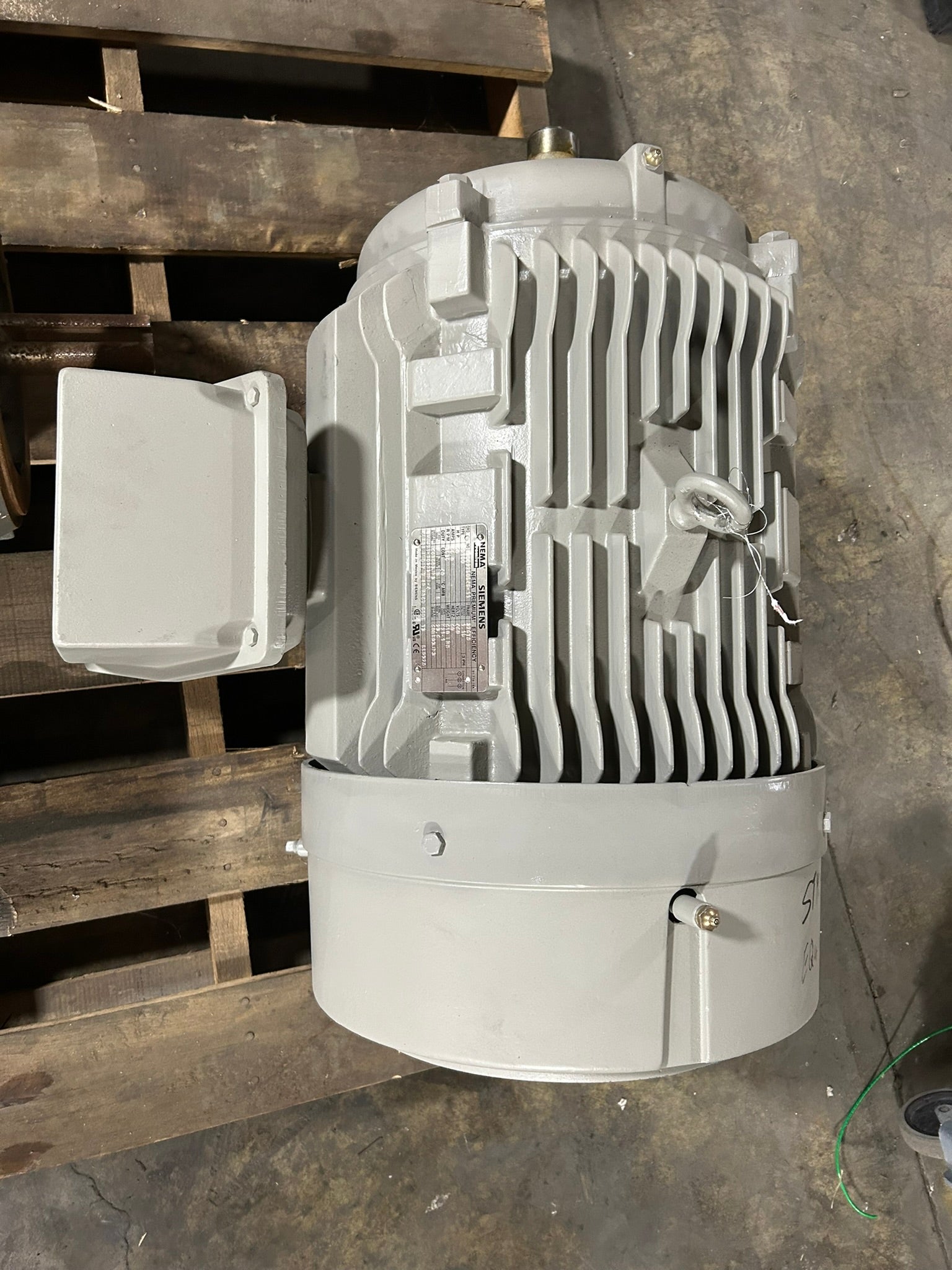 Siemens SD100 Premium AC Electric Motor 3009250545-11 3PH 50 HP 3535 RPM