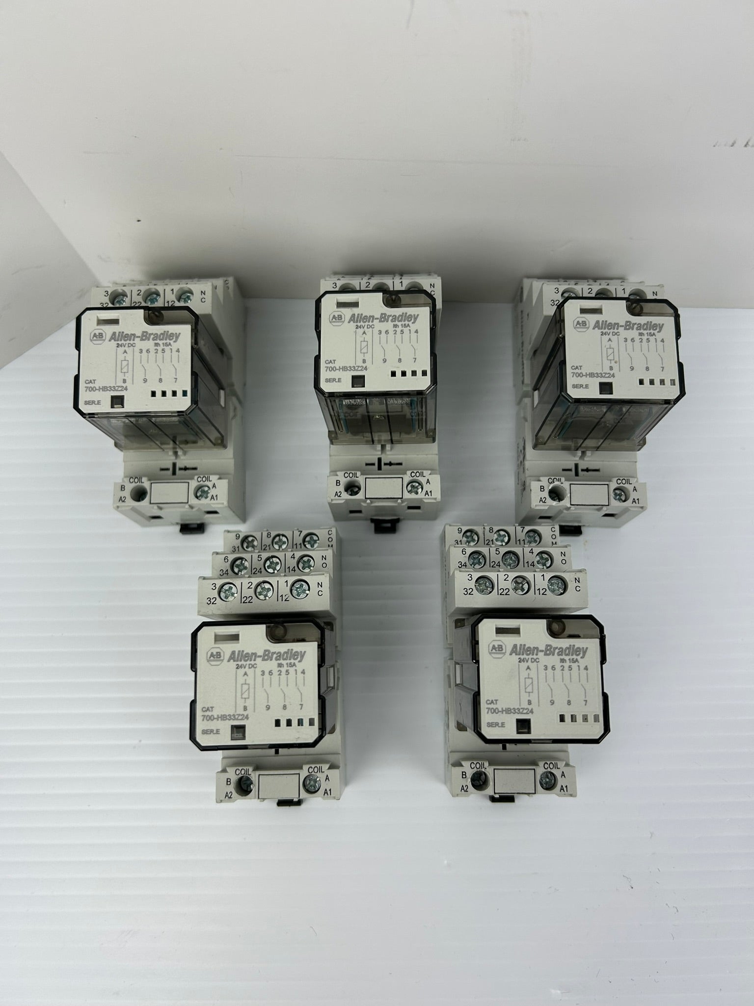 Allen-Bradley 700-HB33Z24 Relay Ser E with 700-HN153 Base - Lot of 5