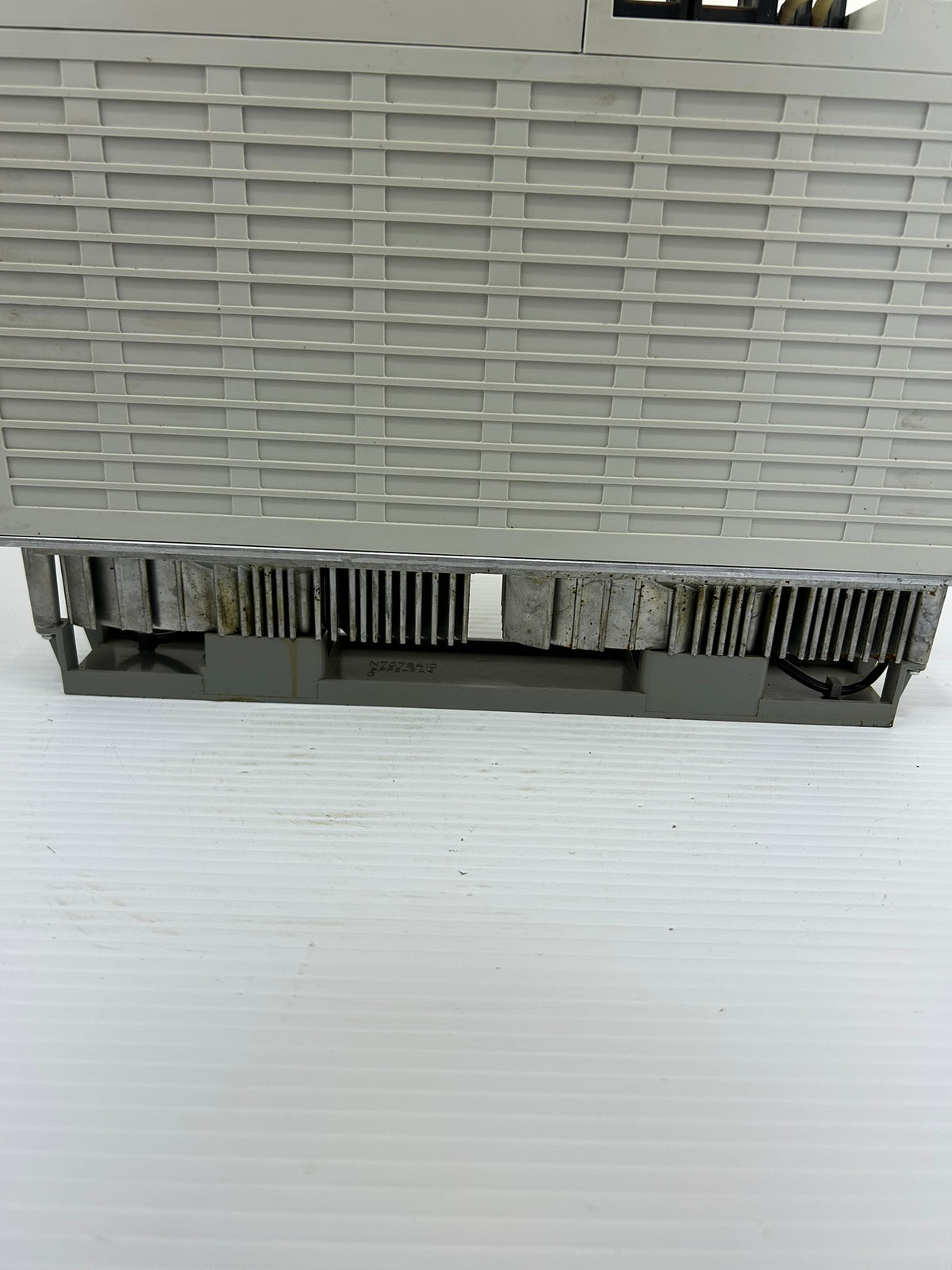 Mitsubishi MDS-C1-V2-2020-N Servo Drive Unit 2.0kW 155V 3PH - No Cover