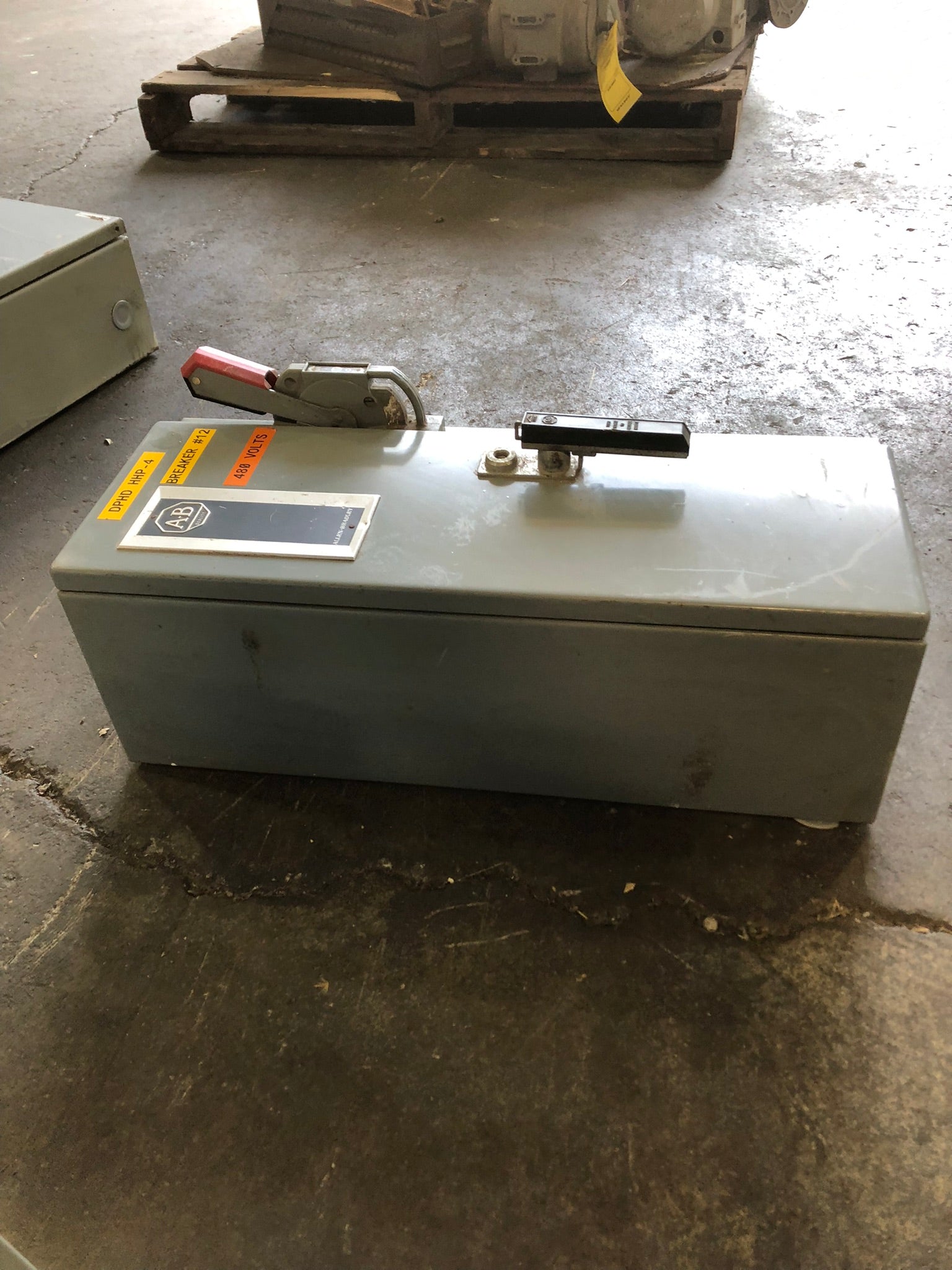 Allen Bradley 512-BJB-6P-24R Combination Motor Controller Series D Type 12