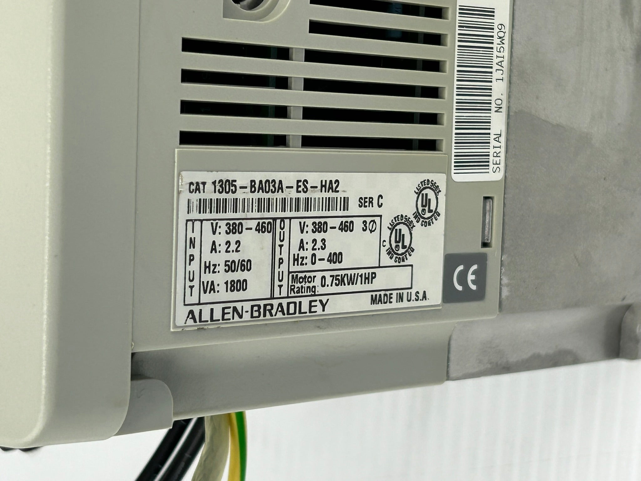 Allen-Bradley 1305-BA03A-ES-HA2 Drive Ser C 380-460V 2.3A 1HP 3PH