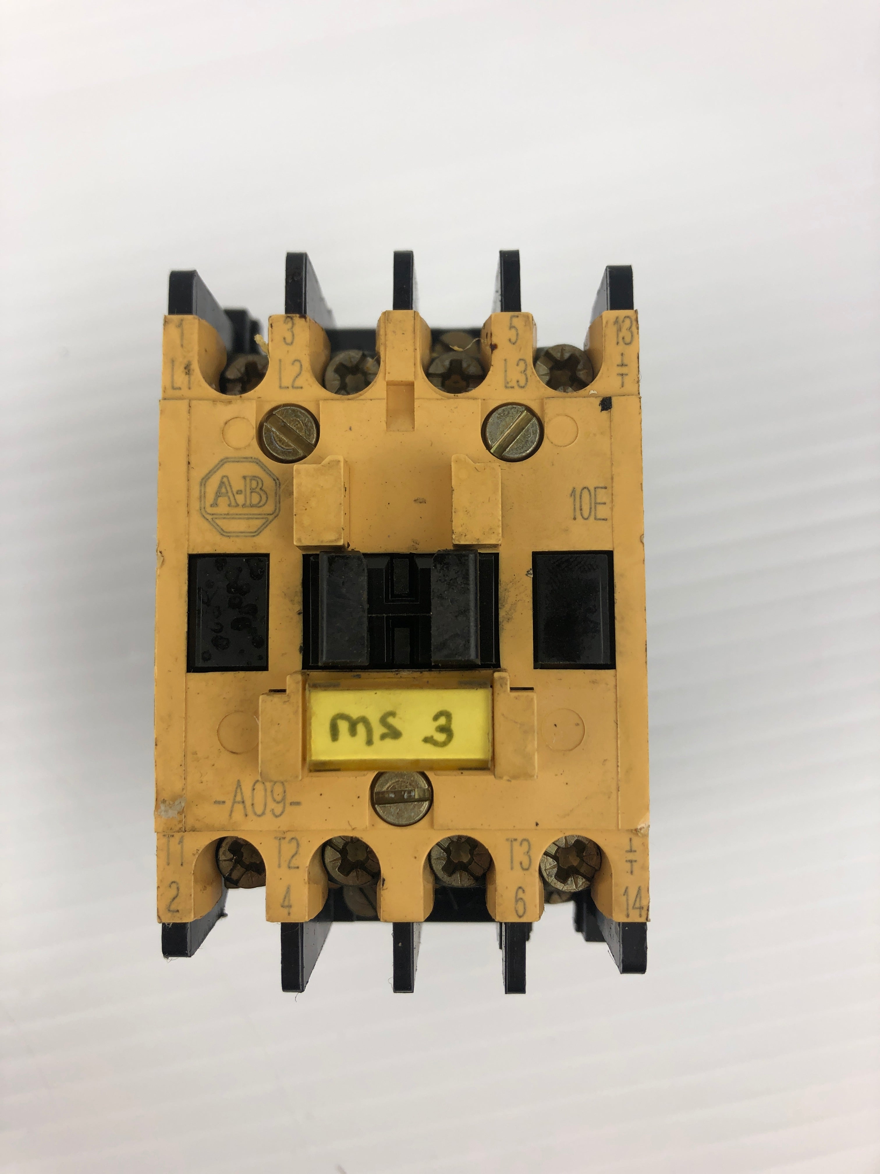 Allen-Bradley 100-A09ND3 Contactor Series B