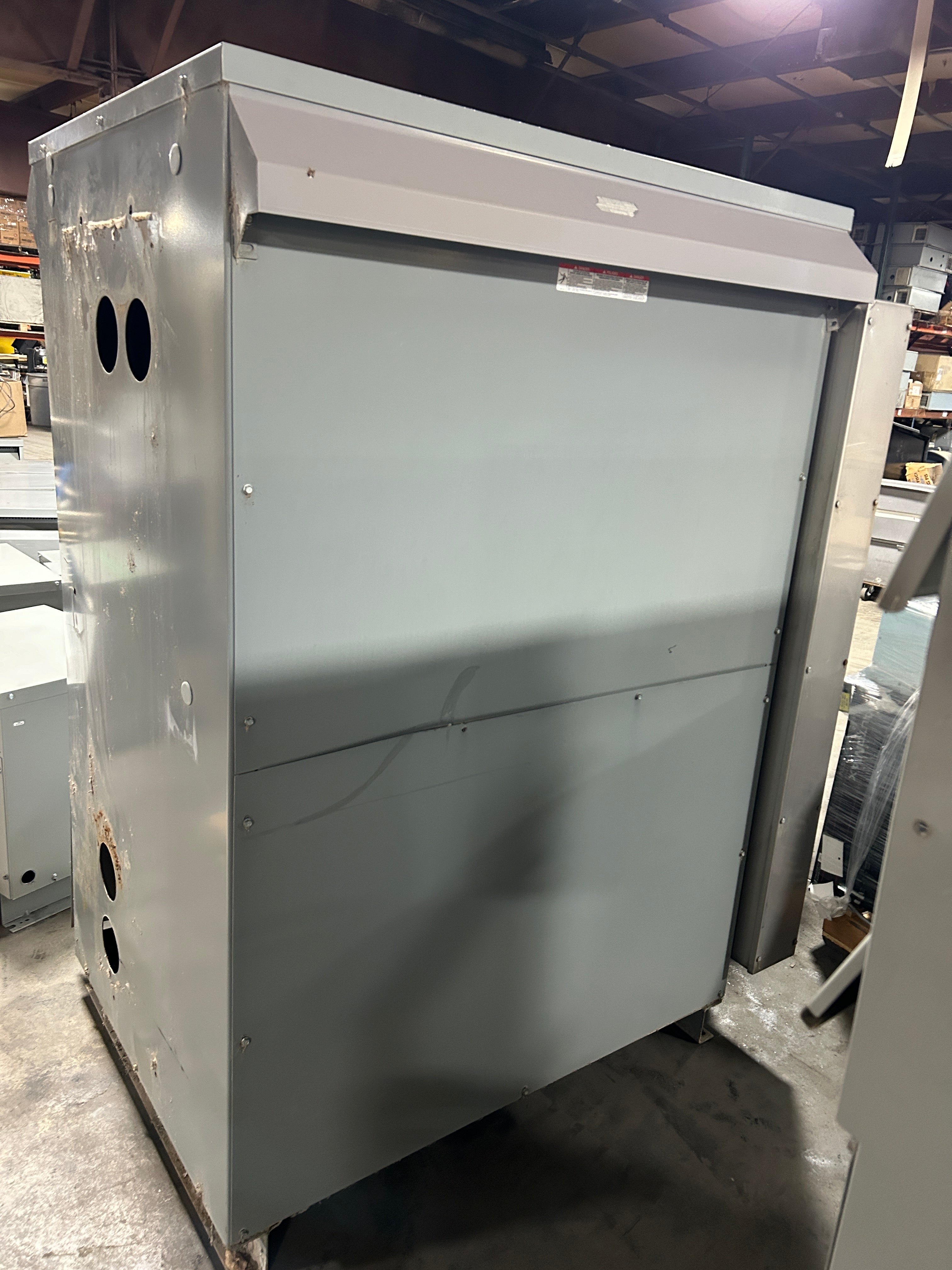 Square D 550T145HCUDITSW1 Transformer 550kVA 460V 460Y/265V 690A 3PH Type 2